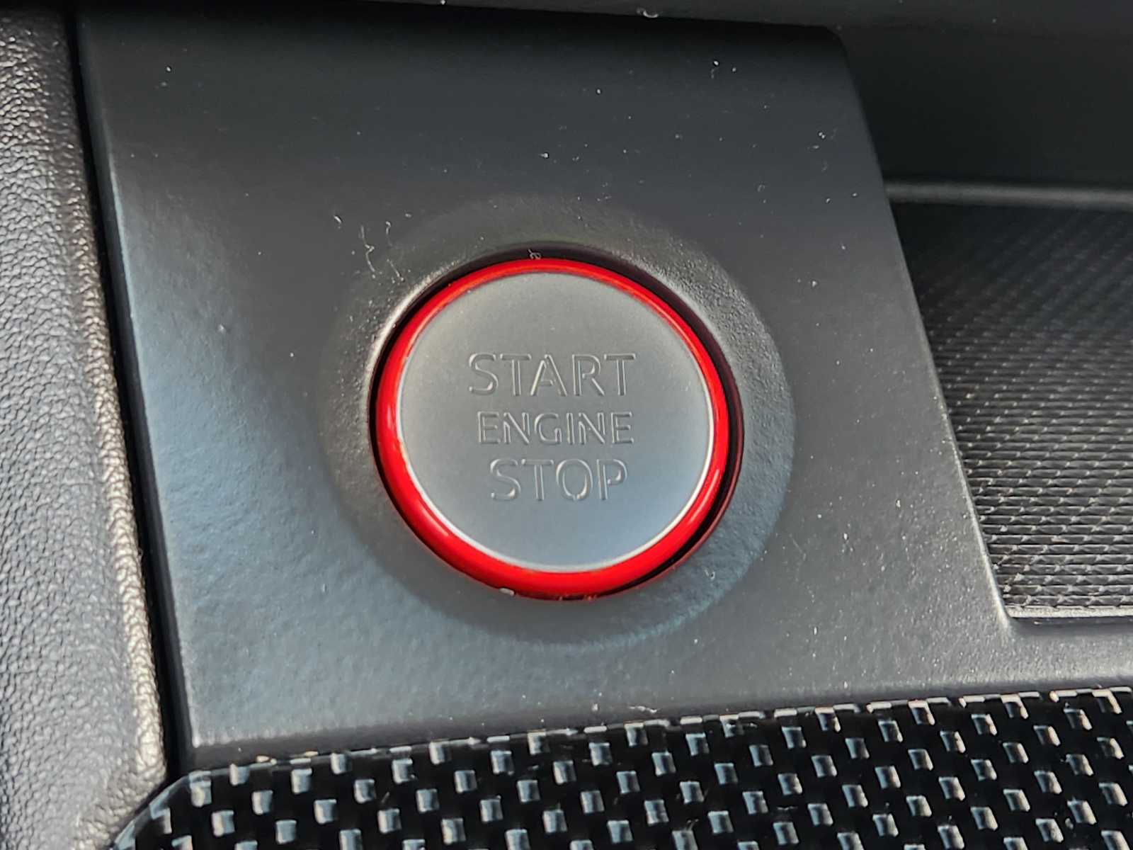 Thumbnail: 2020 Audi SQ5 - 28