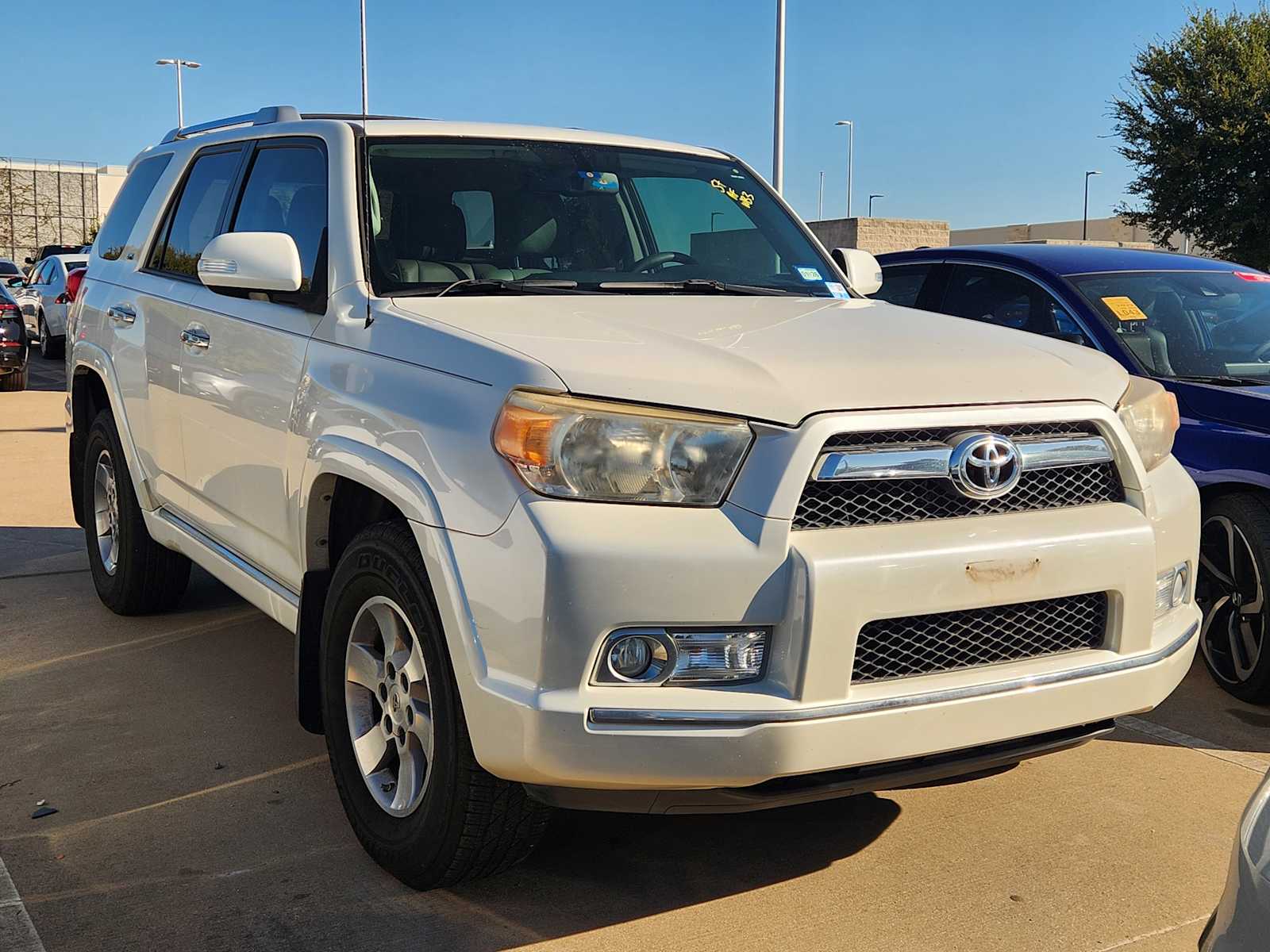 Thumbnail: 2011 Toyota 4Runner - 3
