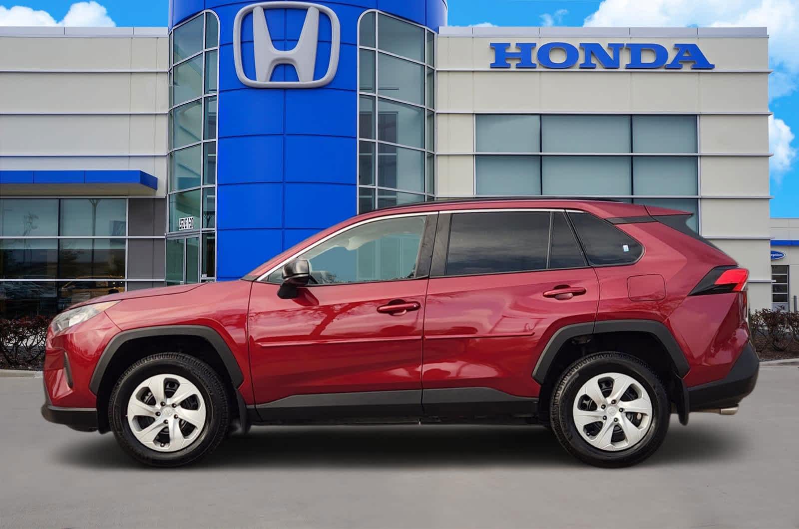 Thumbnail: 2021 Toyota RAV4 - 3