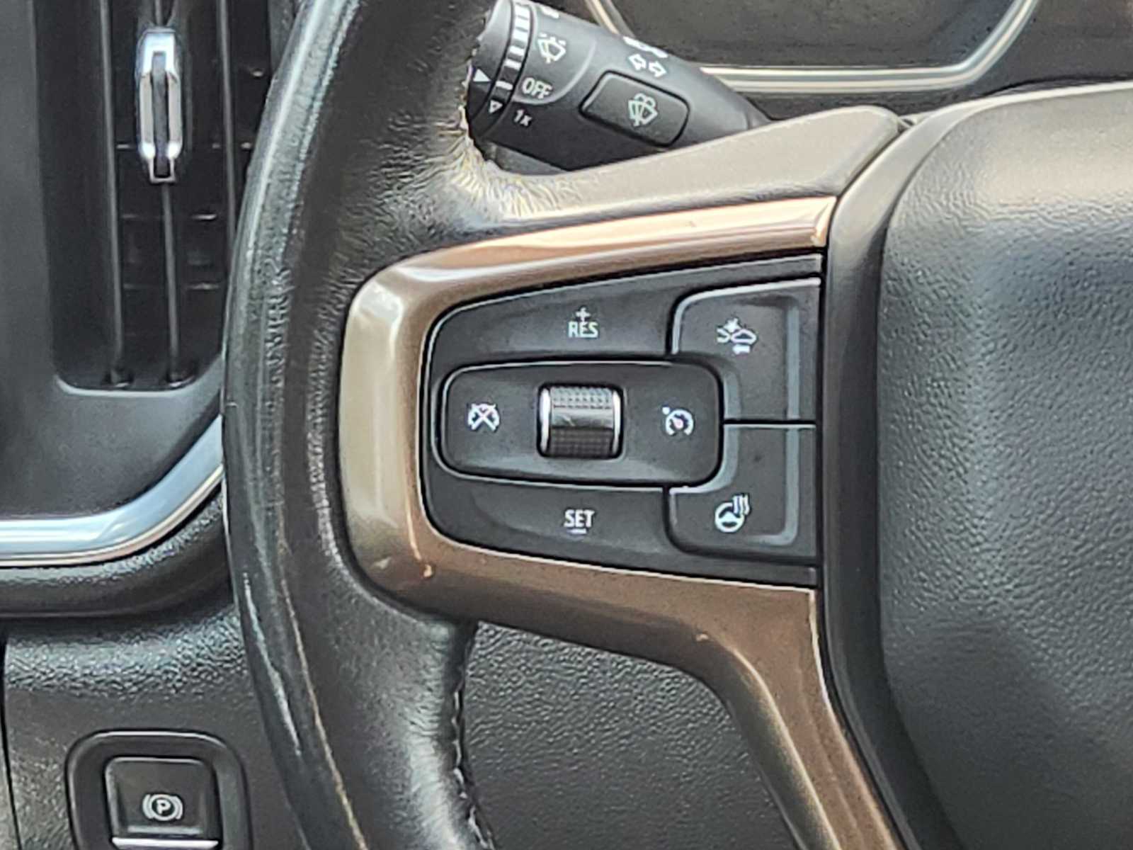Thumbnail: 2021 Chevrolet Silverado 1500 - 32