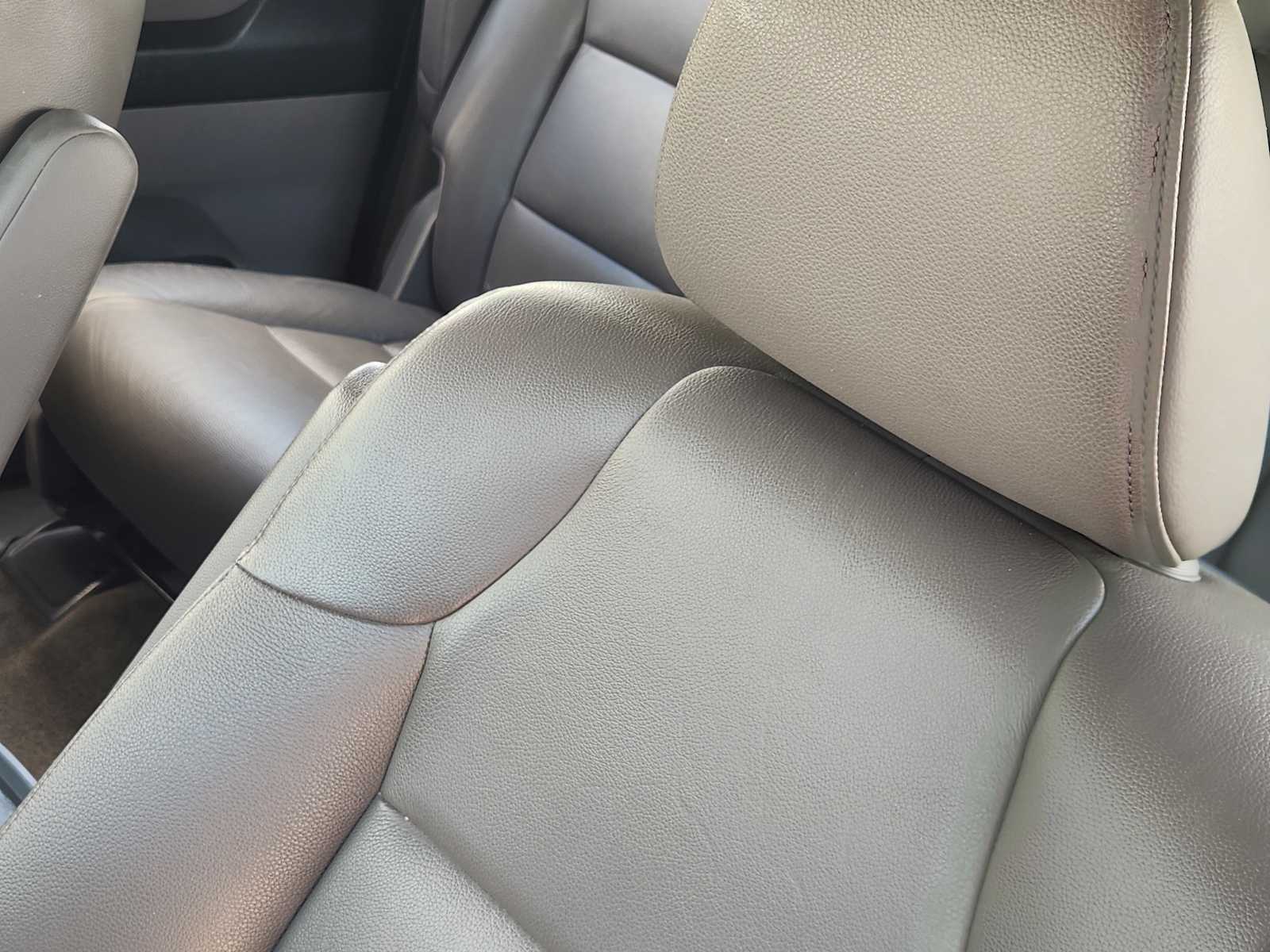 Thumbnail: 2015 Honda Odyssey - 25