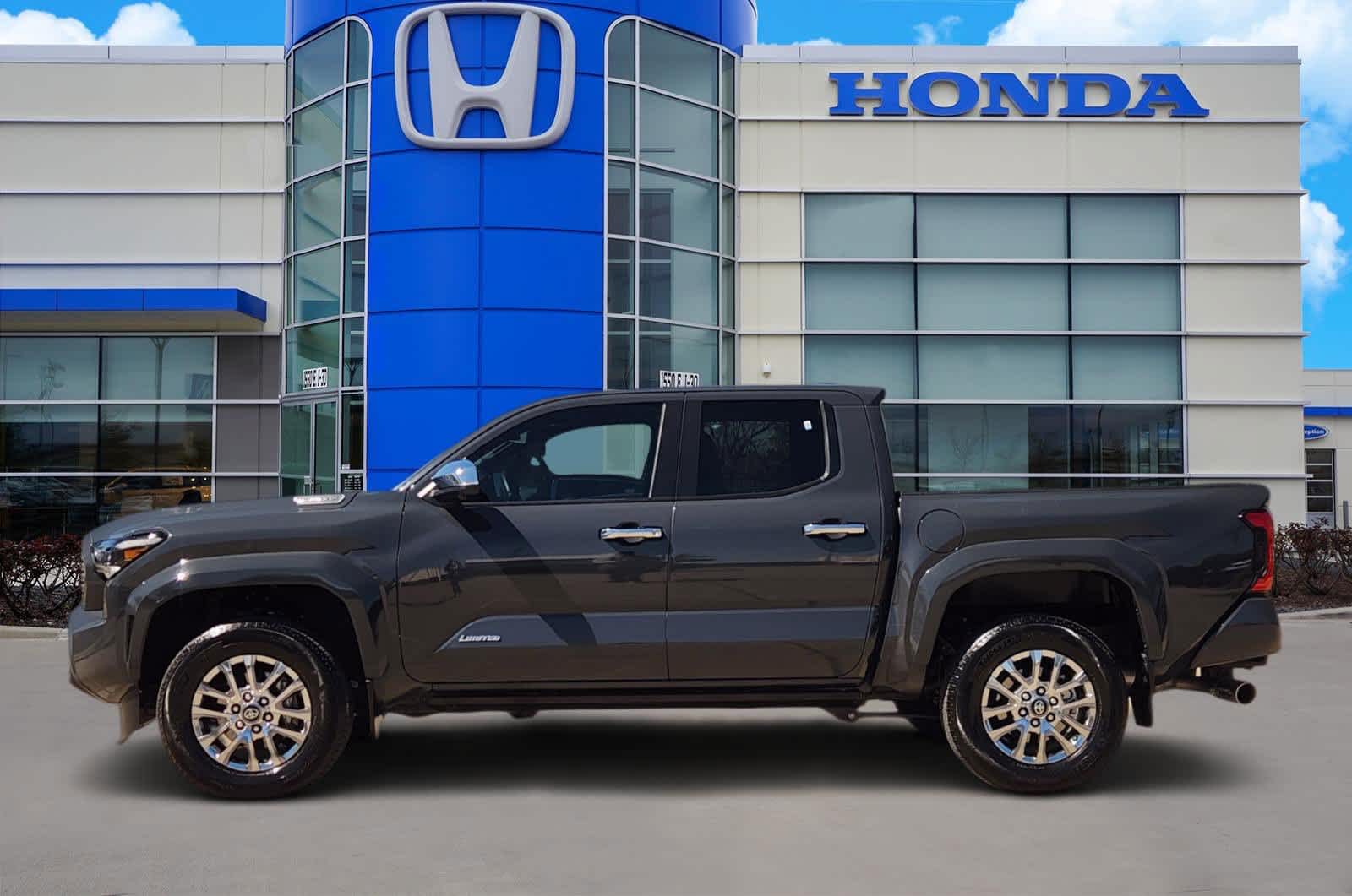 Thumbnail: 2025 Toyota Tacoma - 3