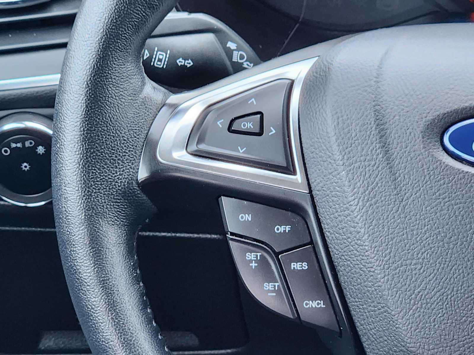 Thumbnail: 2024 Ford Edge - 31