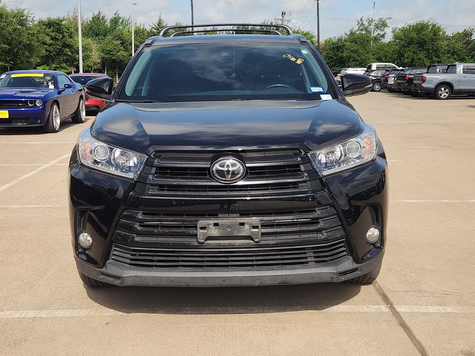 Thumbnail: 2018 Toyota Highlander - 2