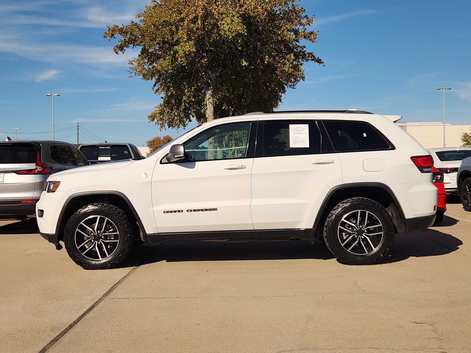 2019 Jeep Grand Cherokee Trailhawk photo 3