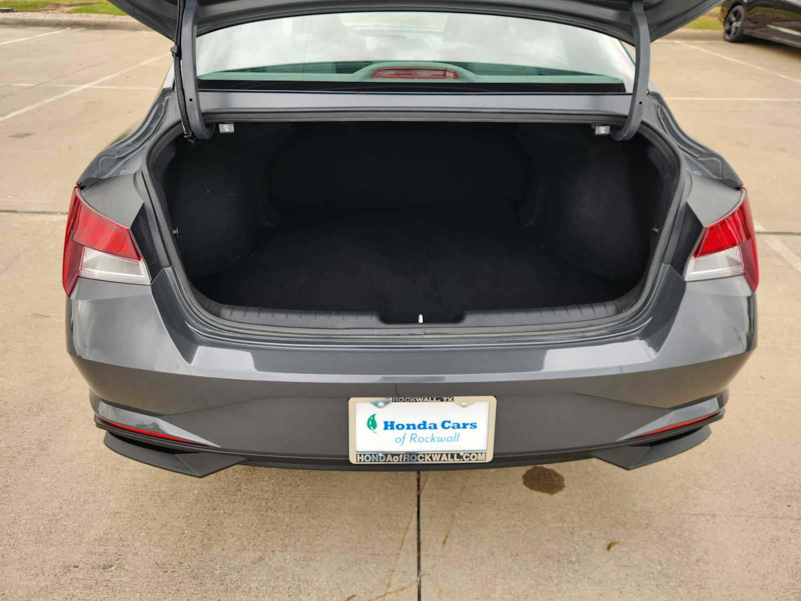 Thumbnail: 2023 Hyundai Elantra - 18