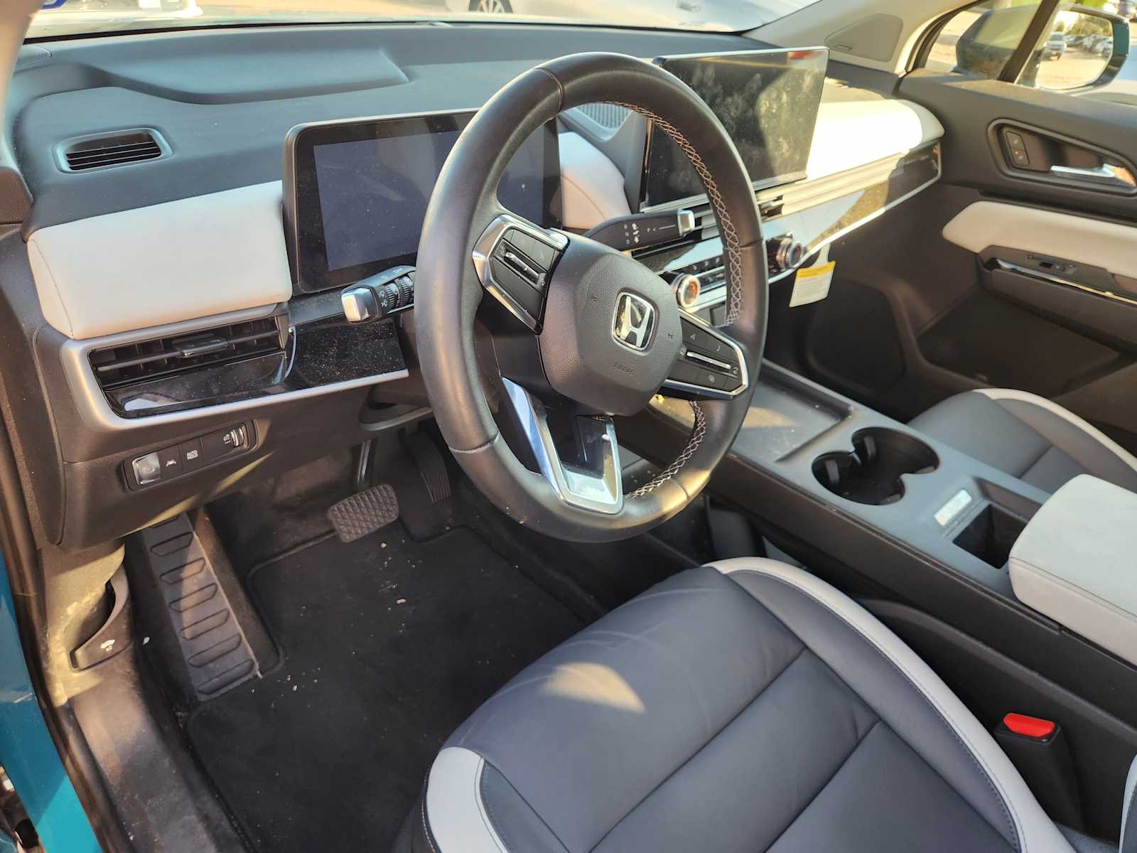 Thumbnail: 2025 Honda Prologue - 8