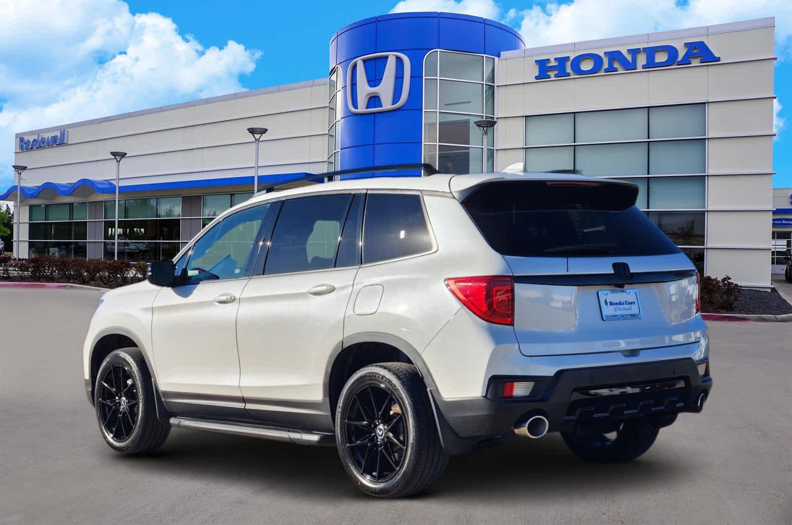 Thumbnail: 2023 Honda Passport - 4