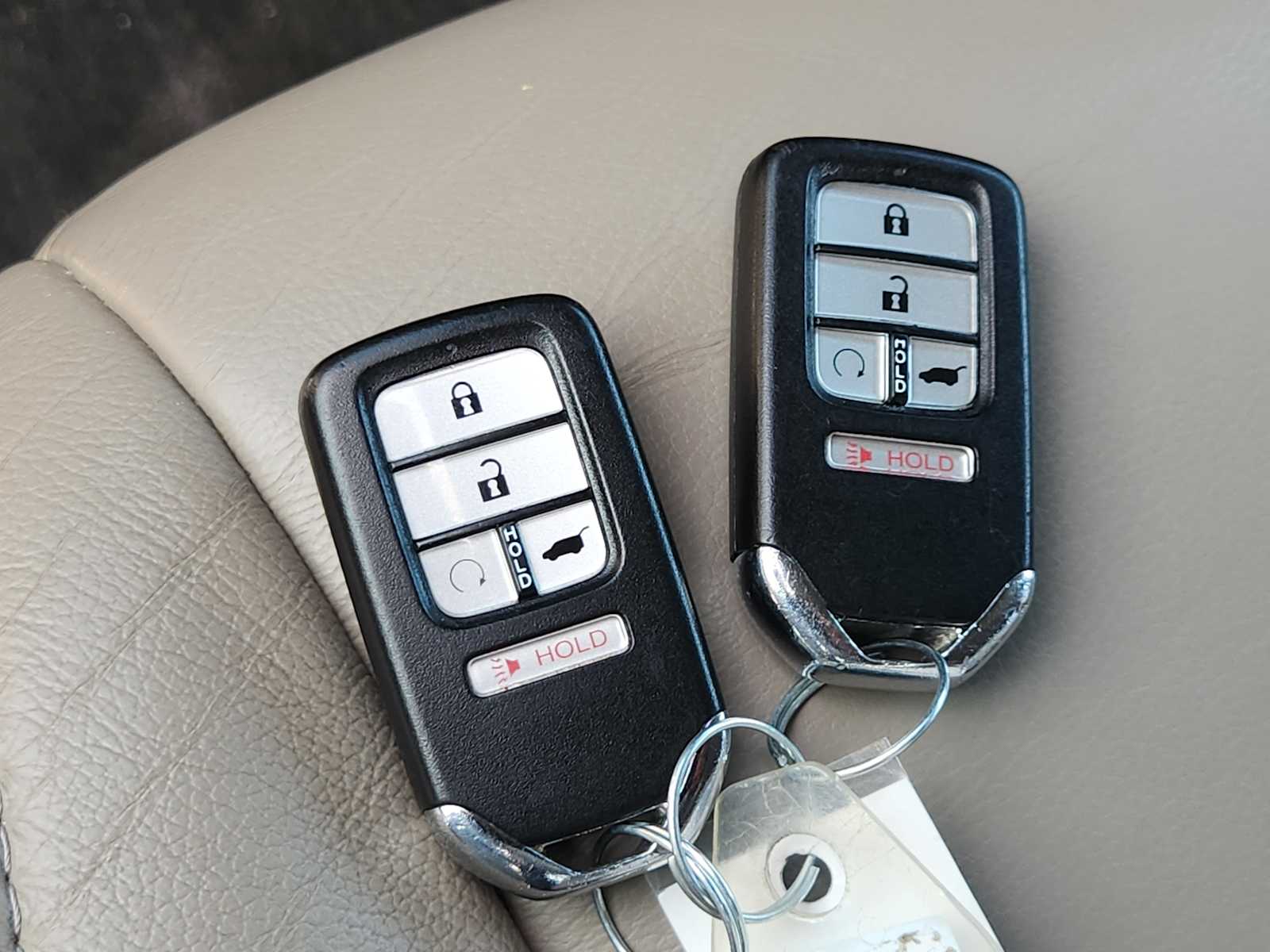 Thumbnail: 2016 Honda Pilot - 21