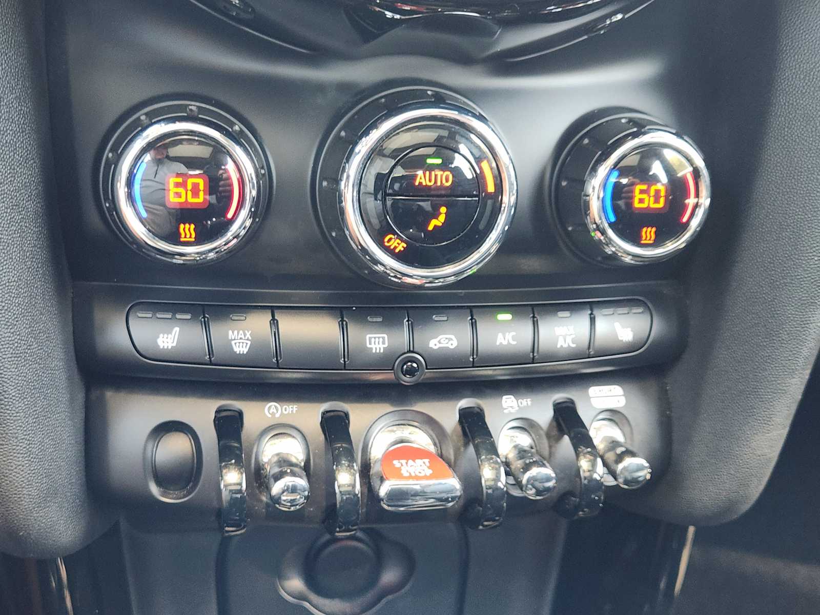 Thumbnail: 2023 MINI Cooper - 25