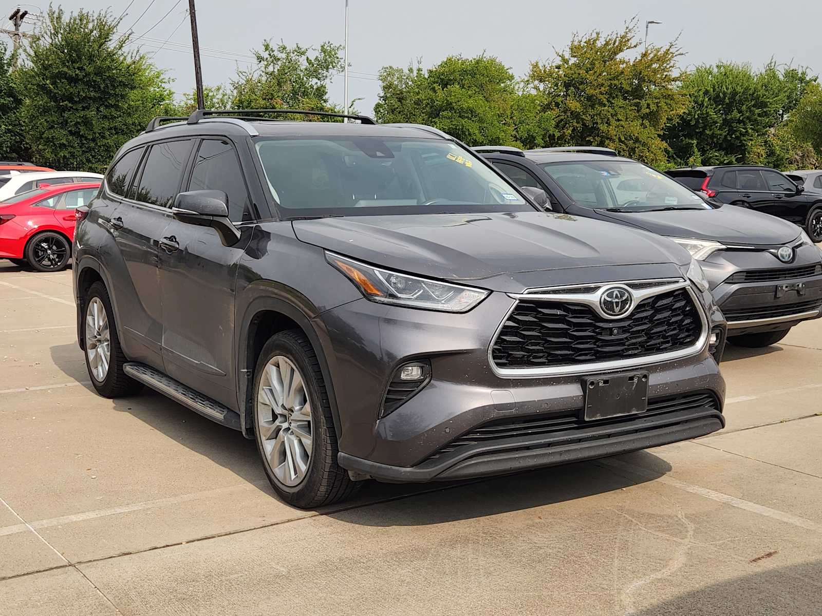 Thumbnail: 2021 Toyota Highlander - 3