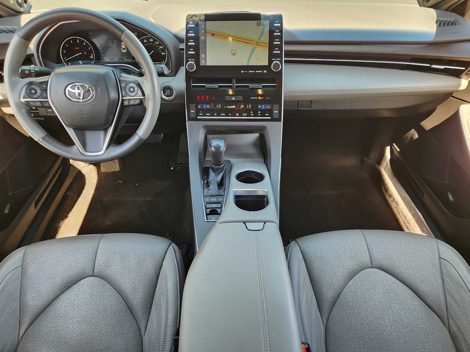 Thumbnail: 2020 Toyota Avalon - 10