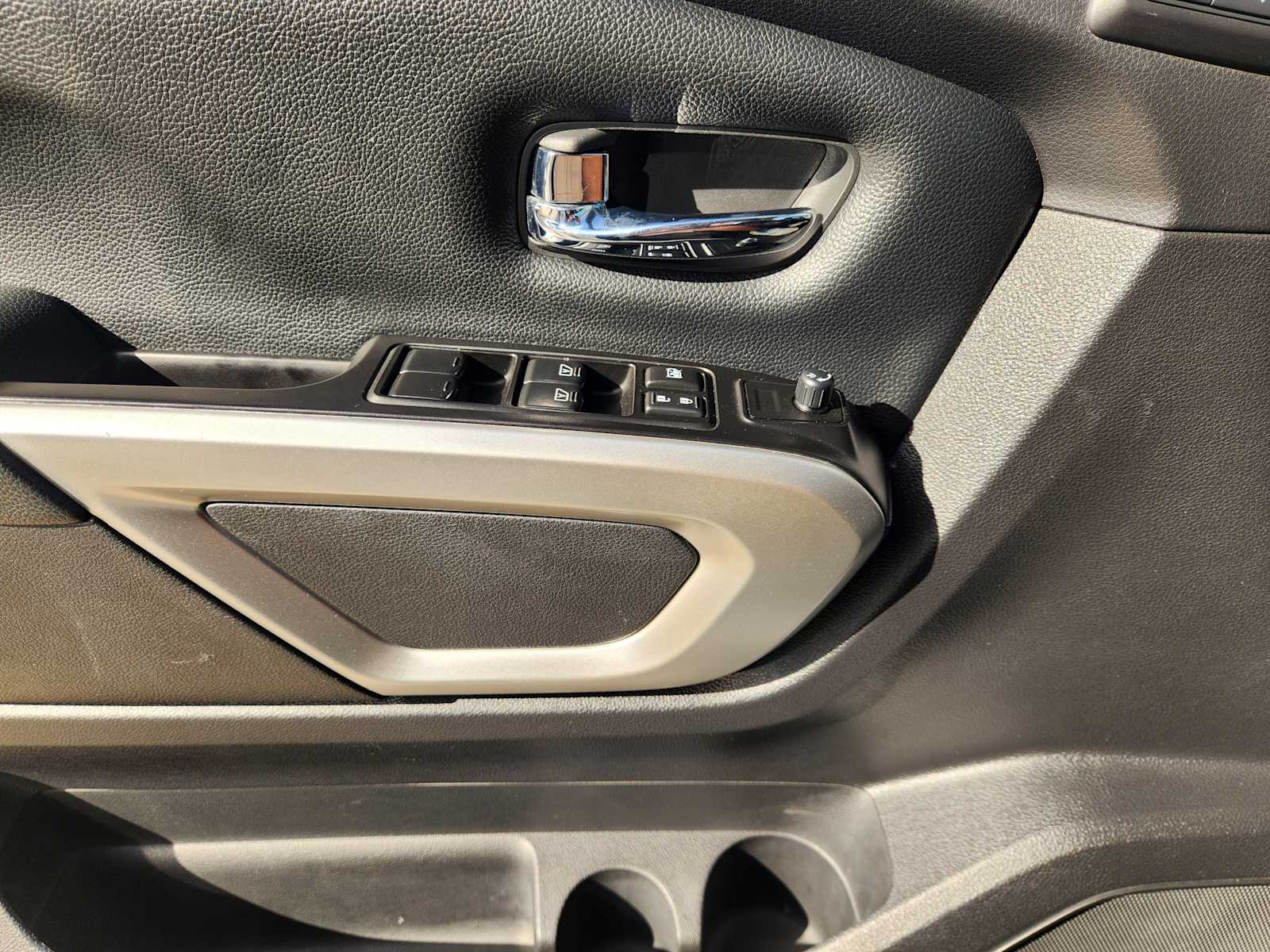 Thumbnail: 2018 Nissan Titan - 29