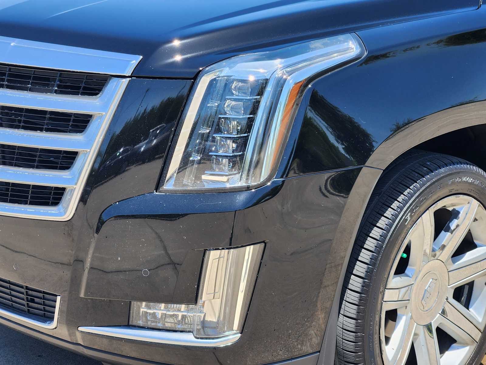 Thumbnail: 2016 Cadillac Escalade - 24