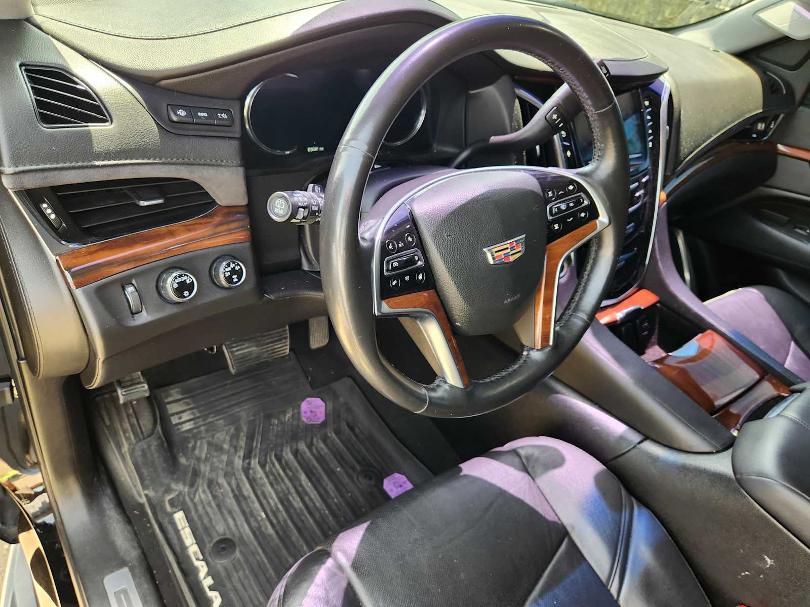 Thumbnail: 2016 Cadillac Escalade - 8
