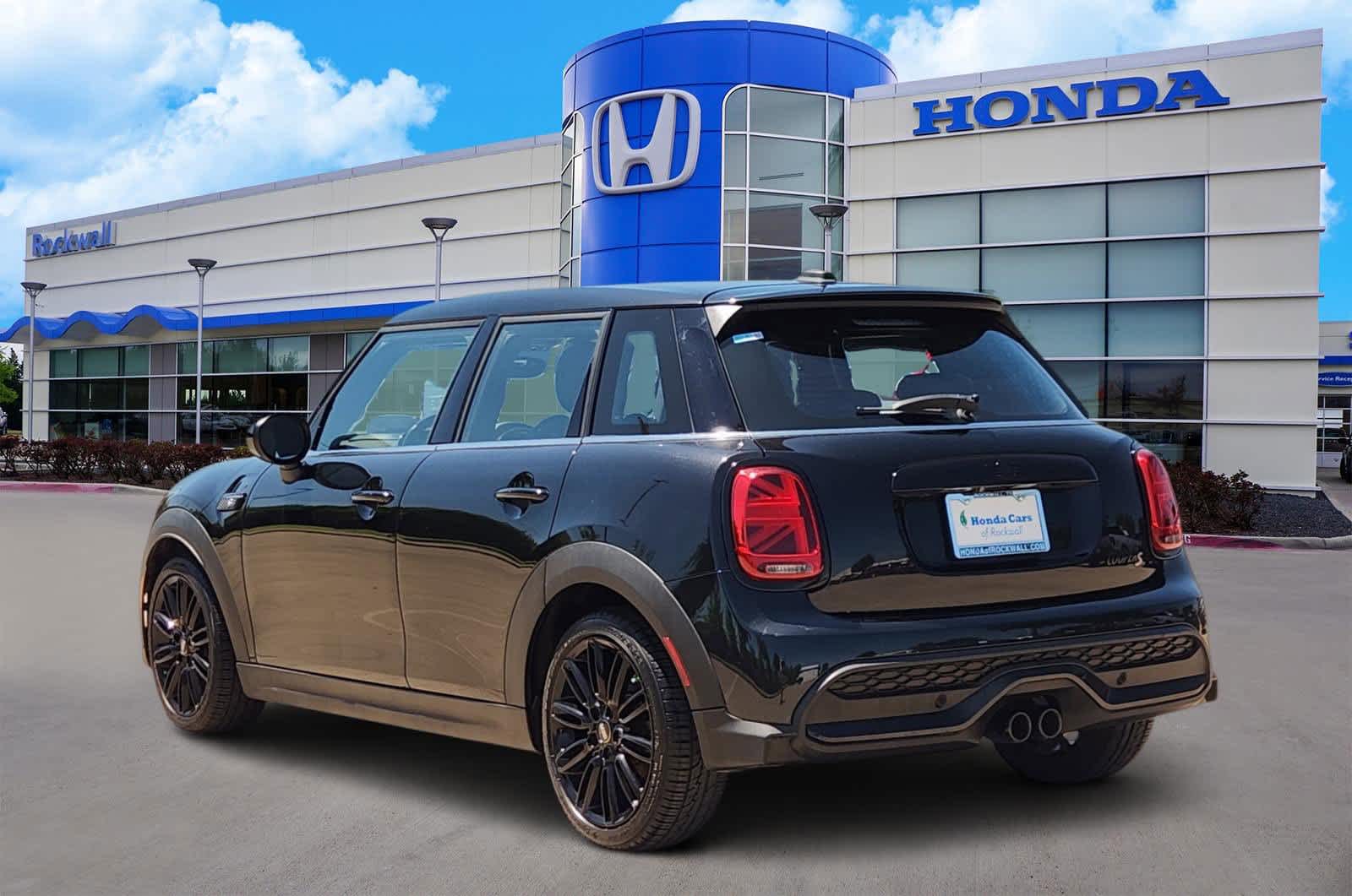 Thumbnail: 2023 MINI Cooper - 3