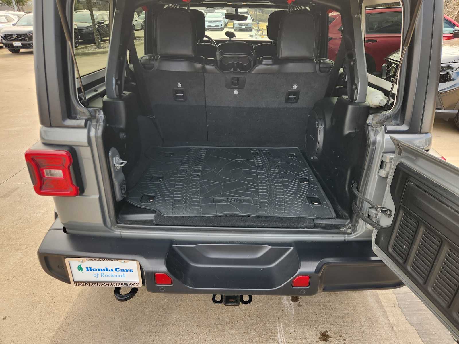 Thumbnail: 2020 Jeep Wrangler - 19