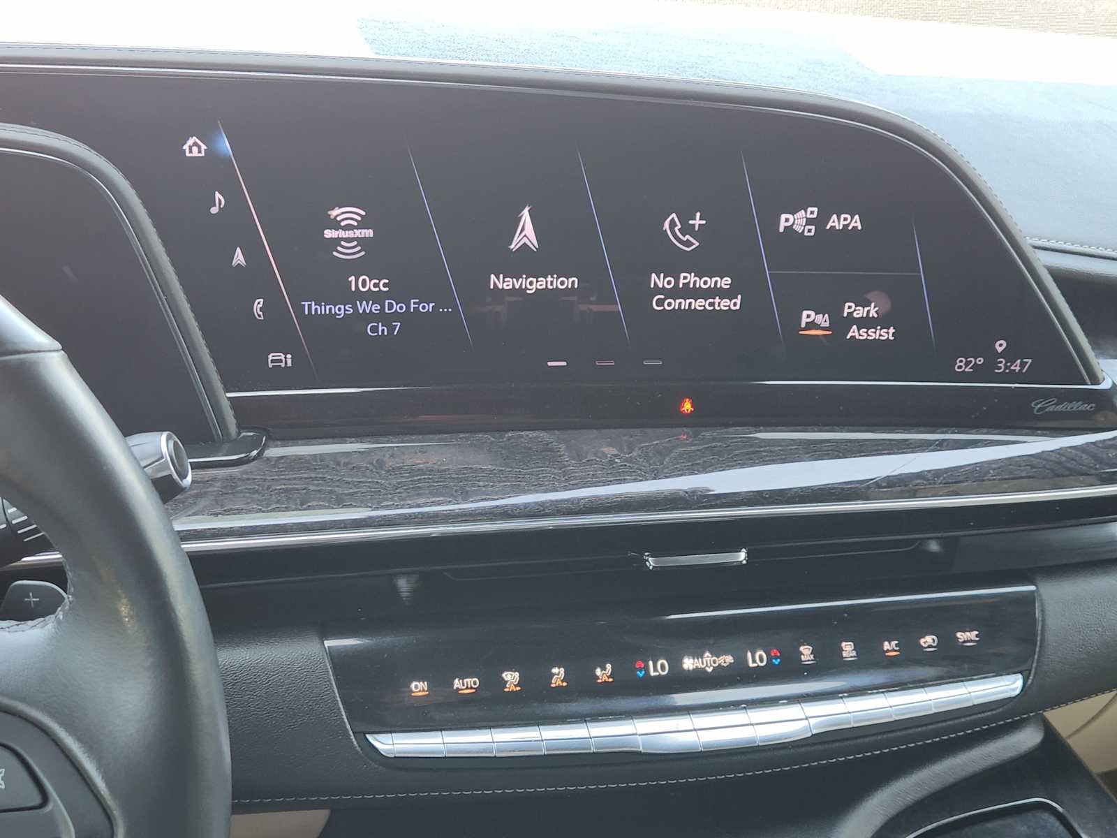 2021 Cadillac Escalade Premium Luxury 17