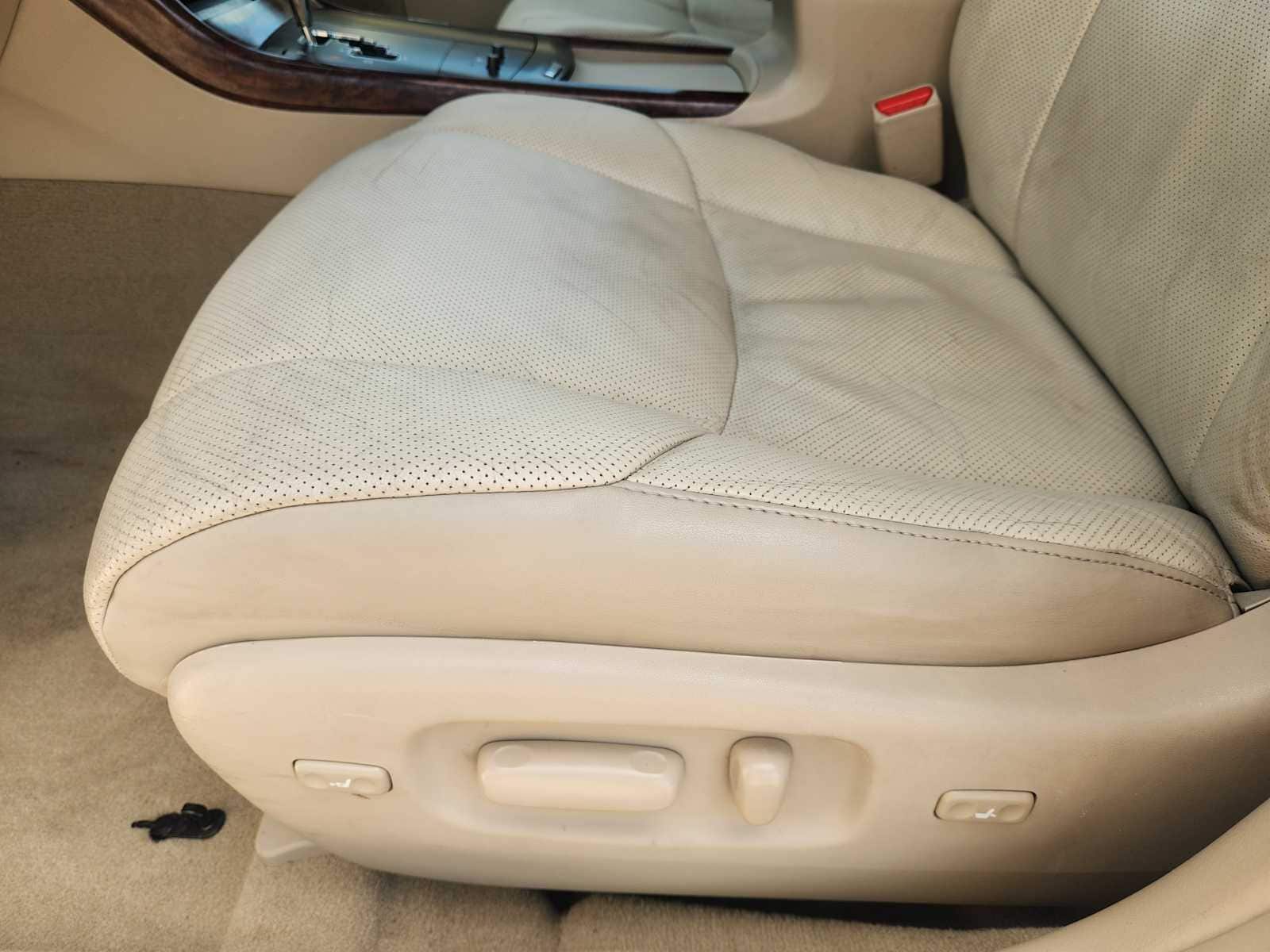 Thumbnail: 2012 Toyota Avalon - 30