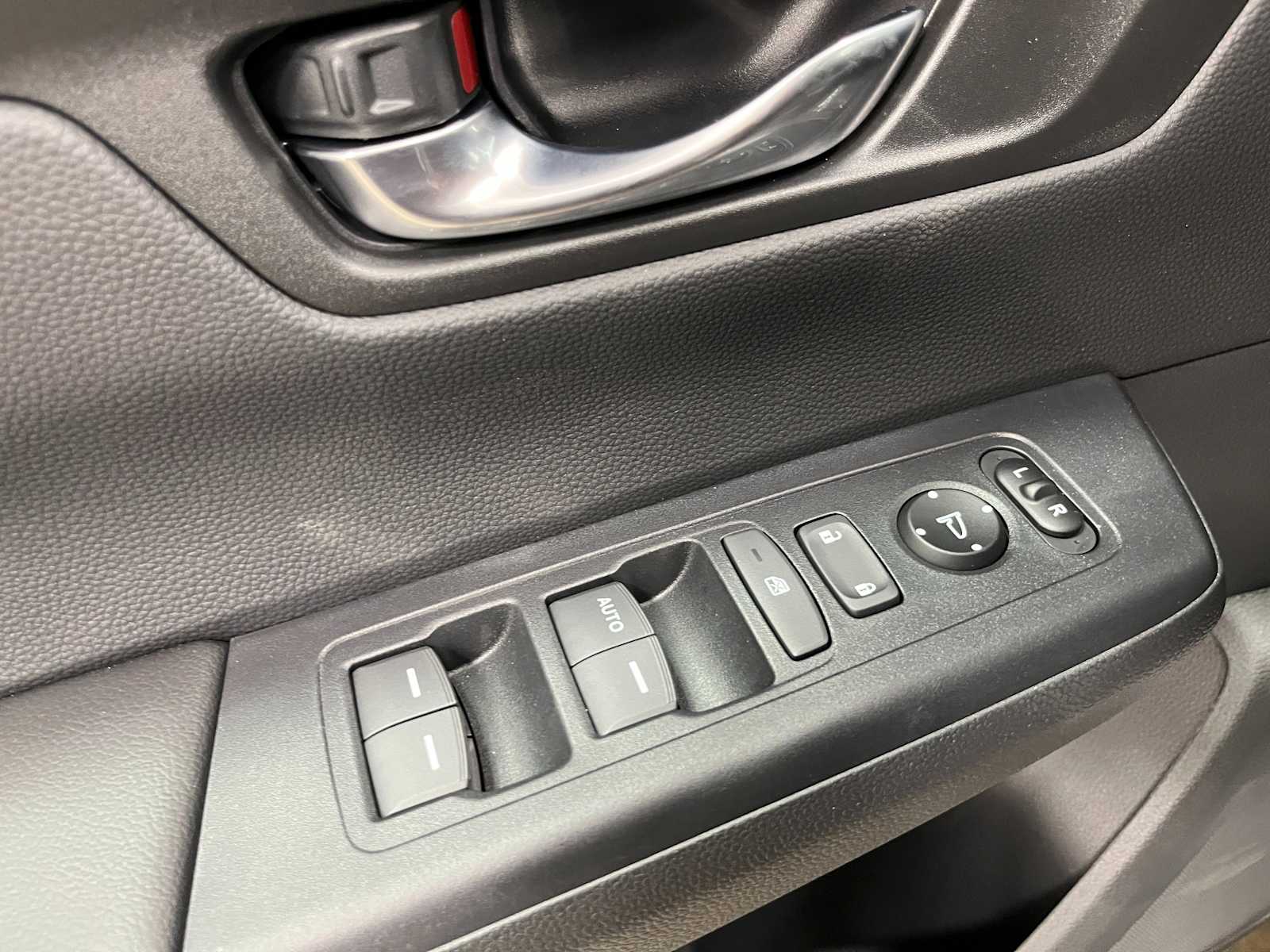 Thumbnail: 2026 Honda CR-V - 10