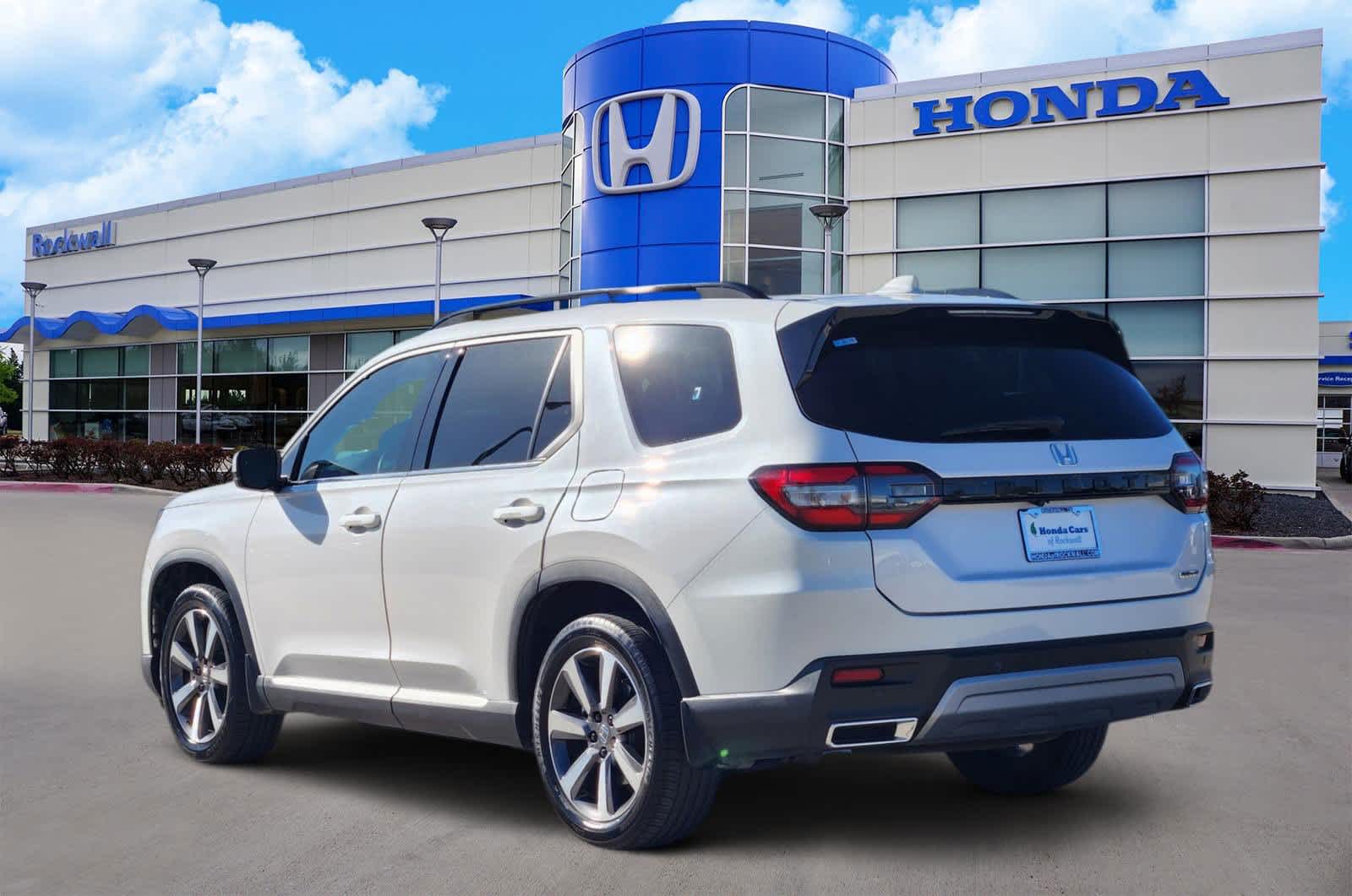 Thumbnail: 2024 Honda Pilot - 4