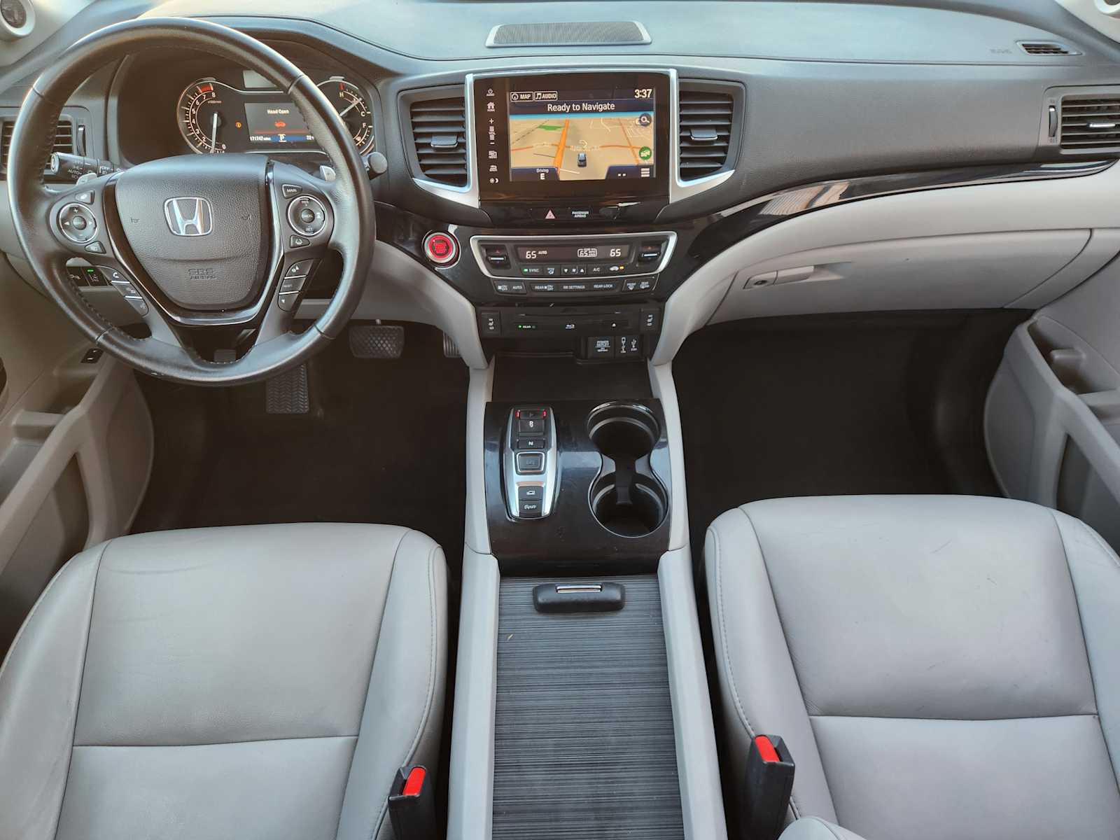 Thumbnail: 2017 Honda Pilot - 10