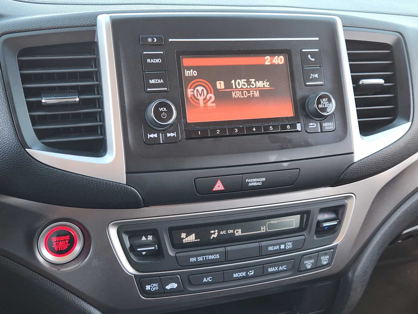 Thumbnail: 2019 Honda Pilot - 17