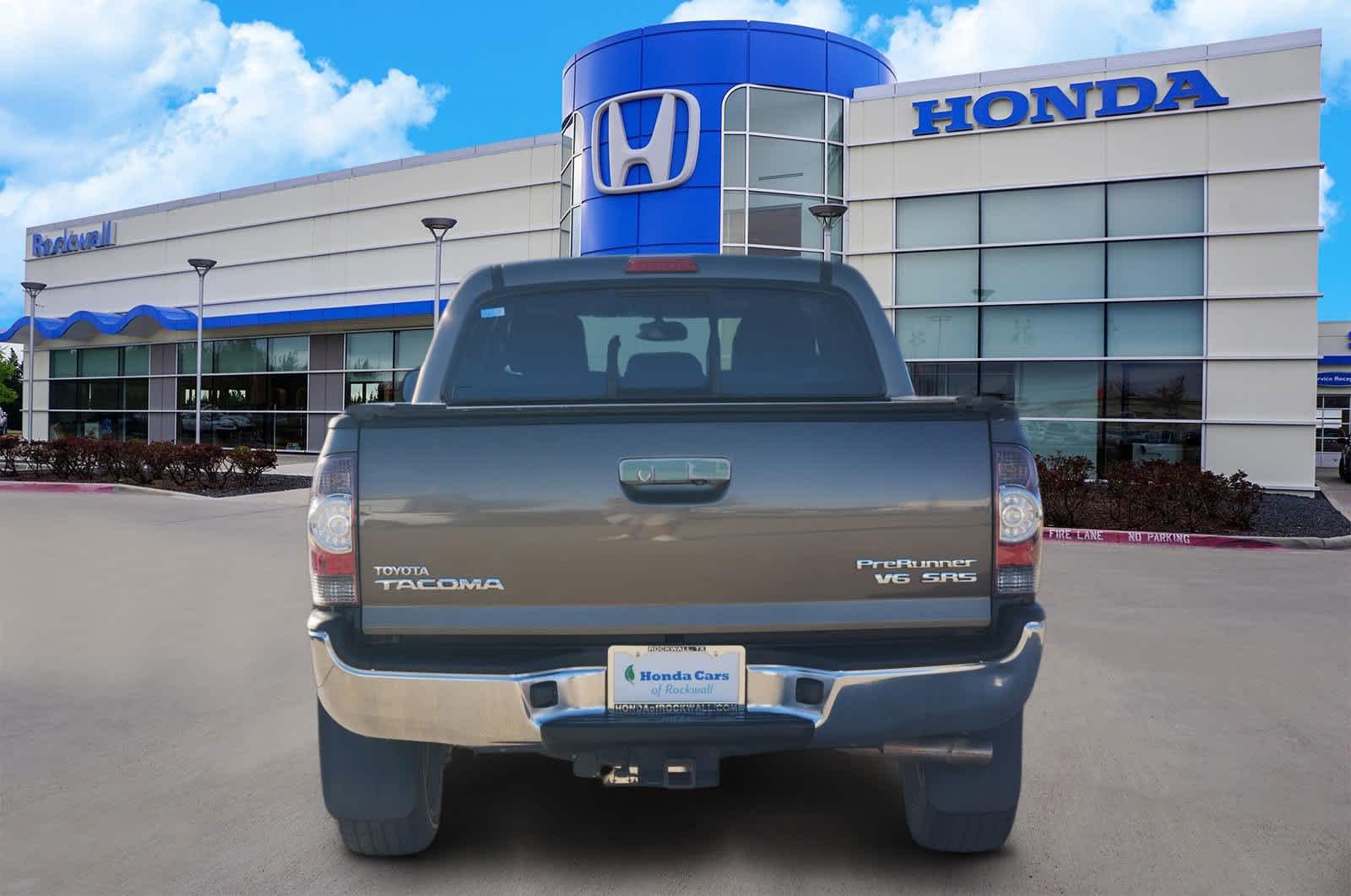 Thumbnail: 2013 Toyota Tacoma - 5