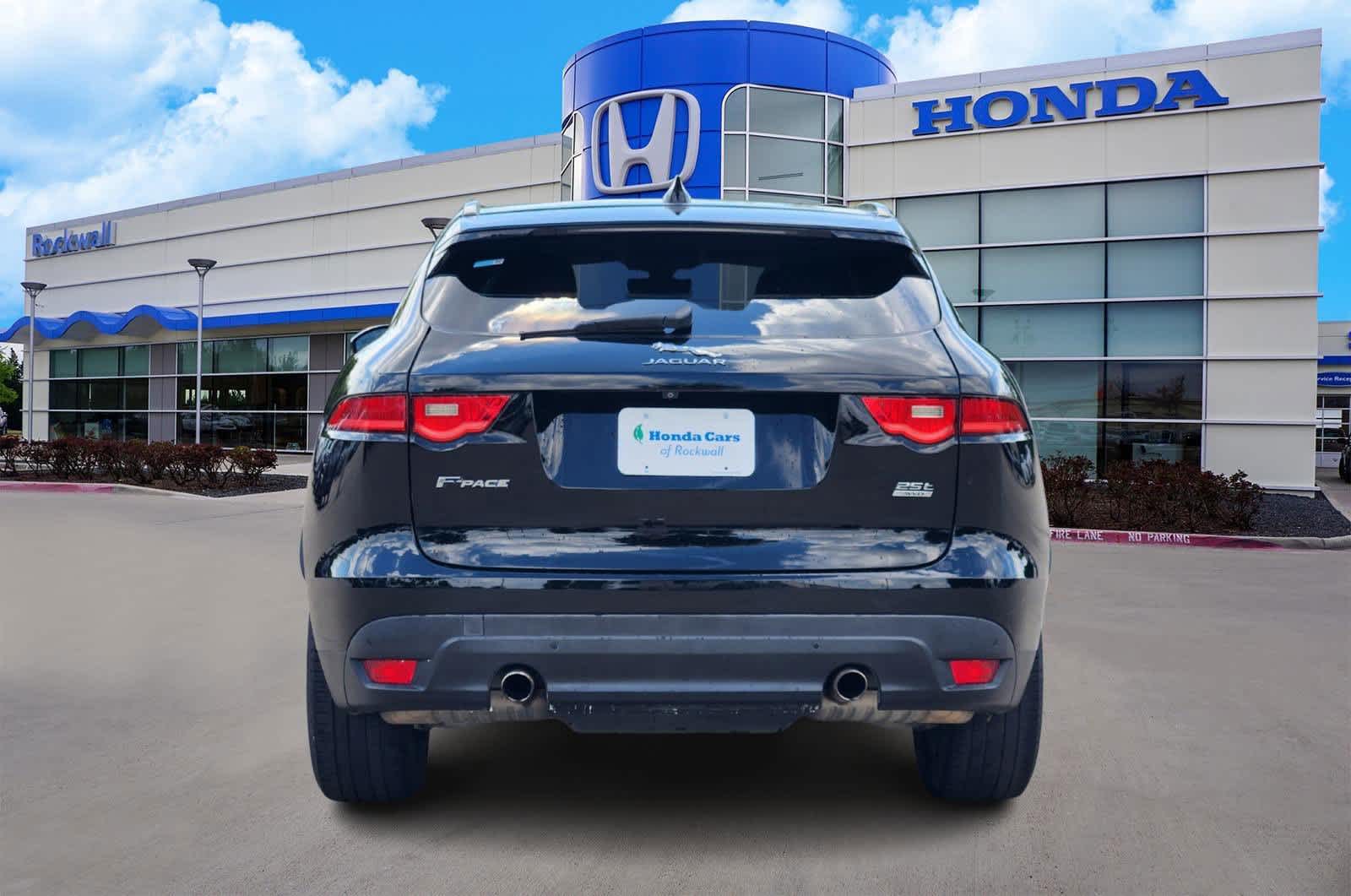 Thumbnail: 2019 Jaguar F-Pace - 5