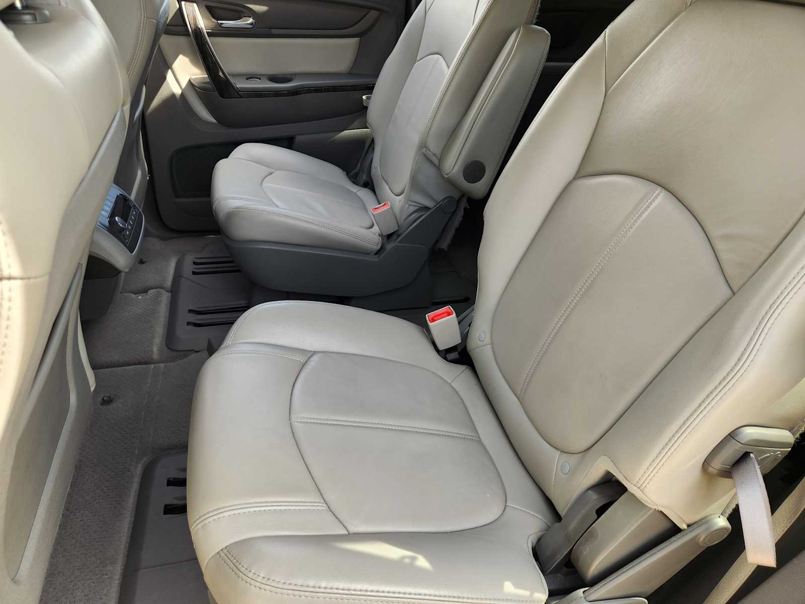 Thumbnail: 2017 GMC Acadia - 13