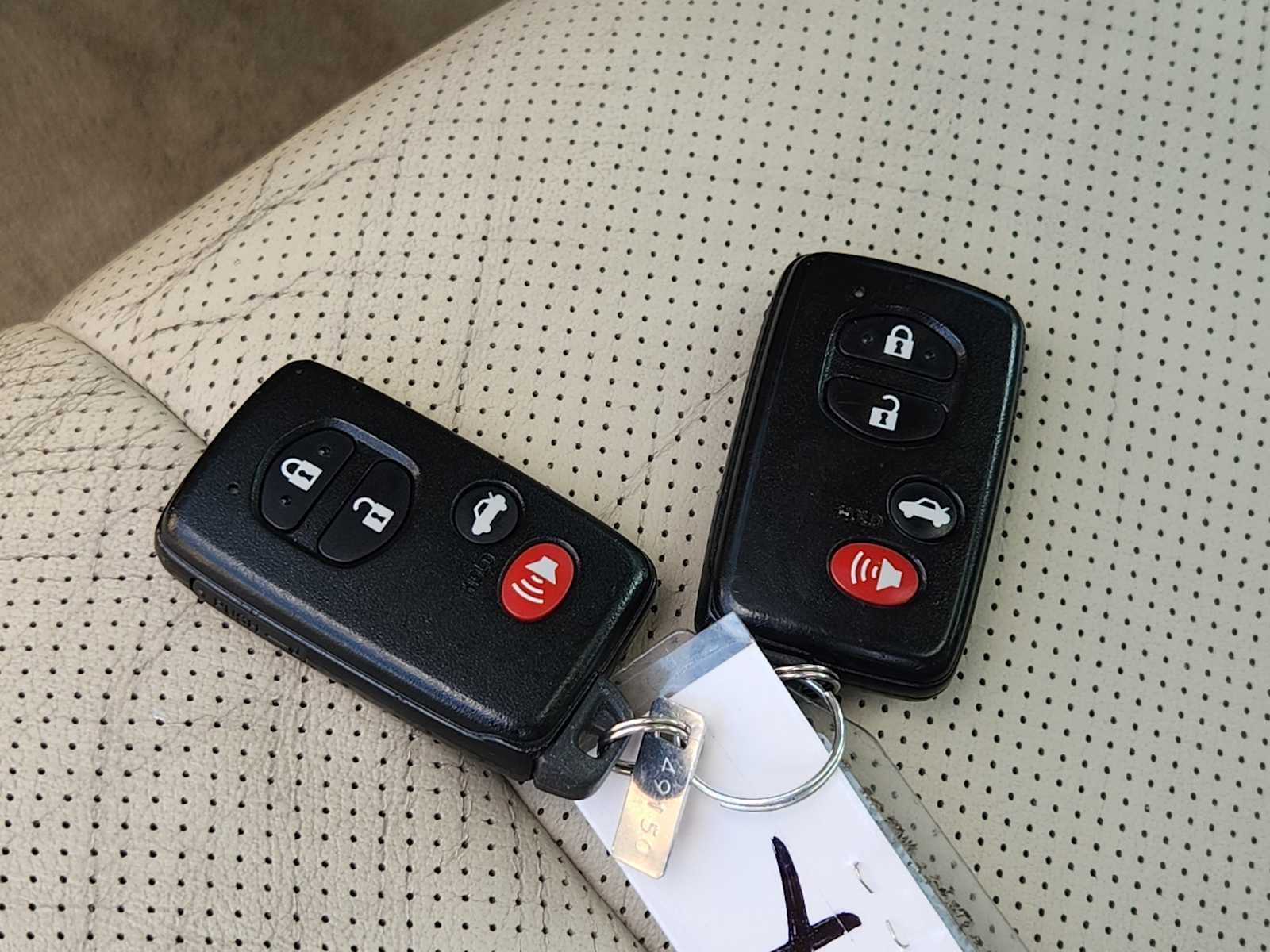 Thumbnail: 2012 Toyota Avalon - 20