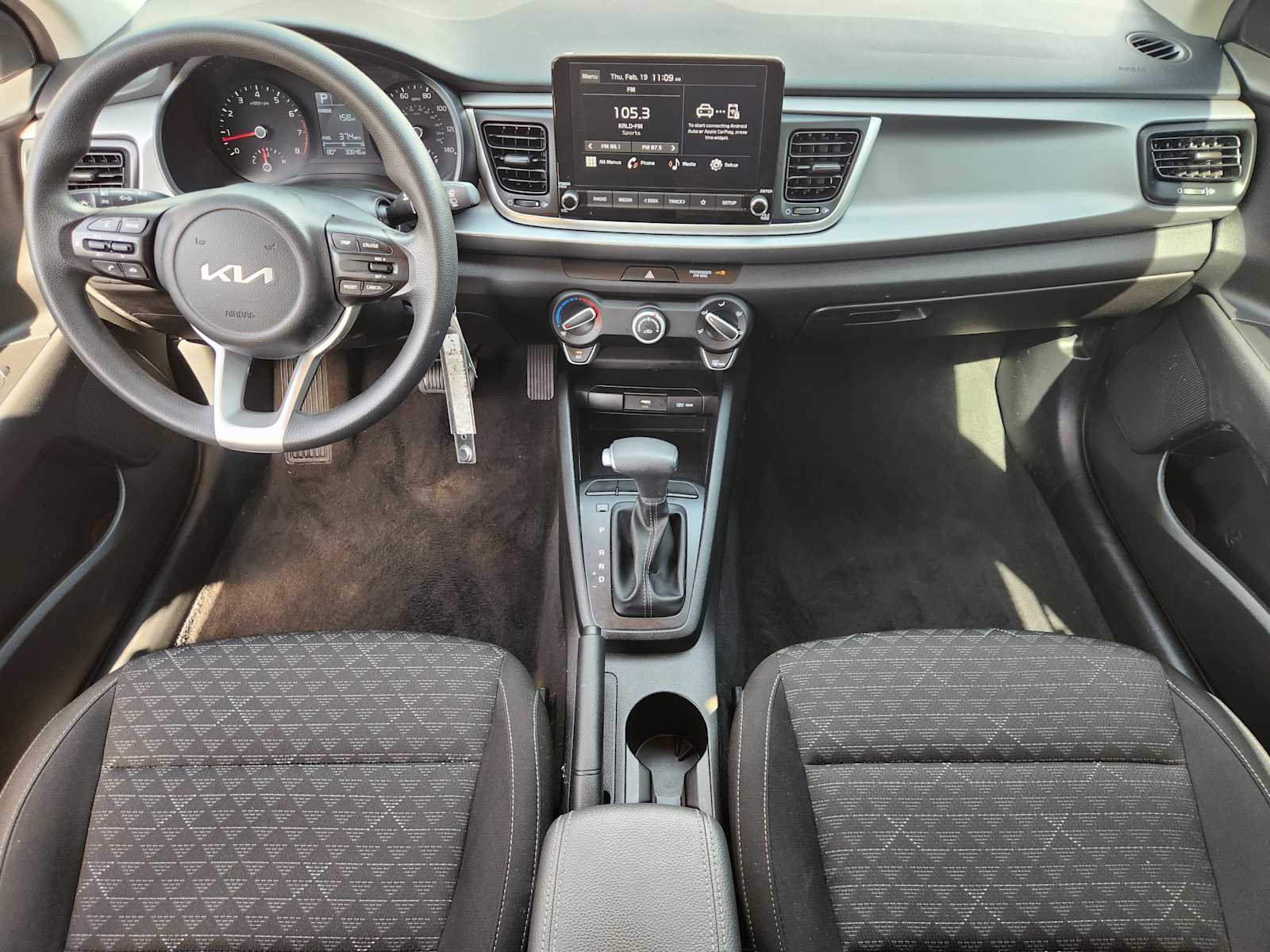 Thumbnail: 2023 Kia Rio - 10