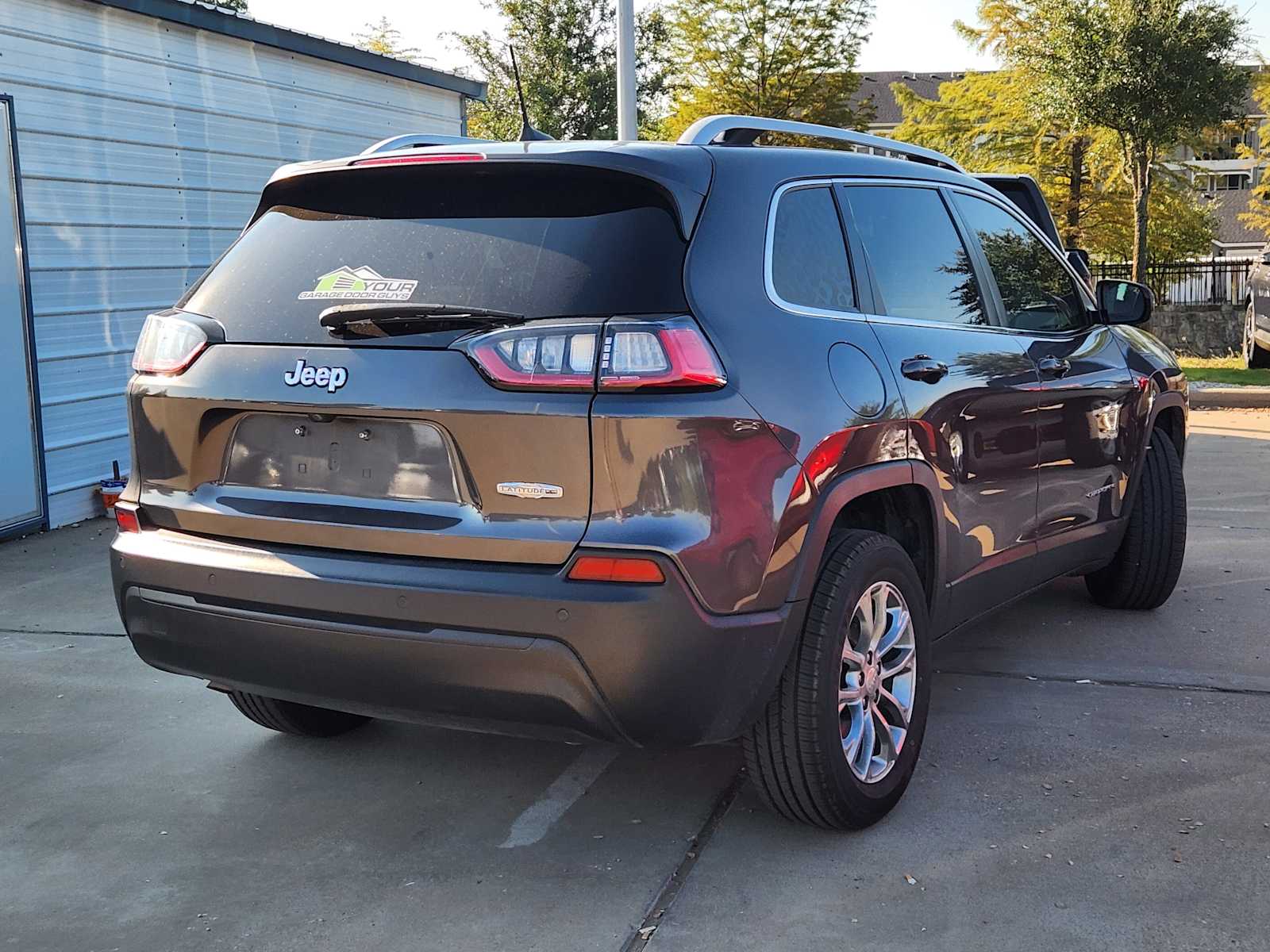 Thumbnail: 2020 Jeep Cherokee - 4