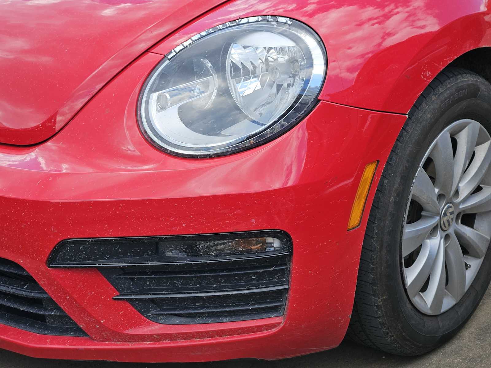Thumbnail: 2019 Volkswagen Beetle - 12