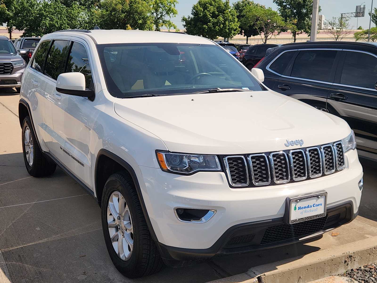 Thumbnail: 2022 Jeep Grand Cherokee - 3
