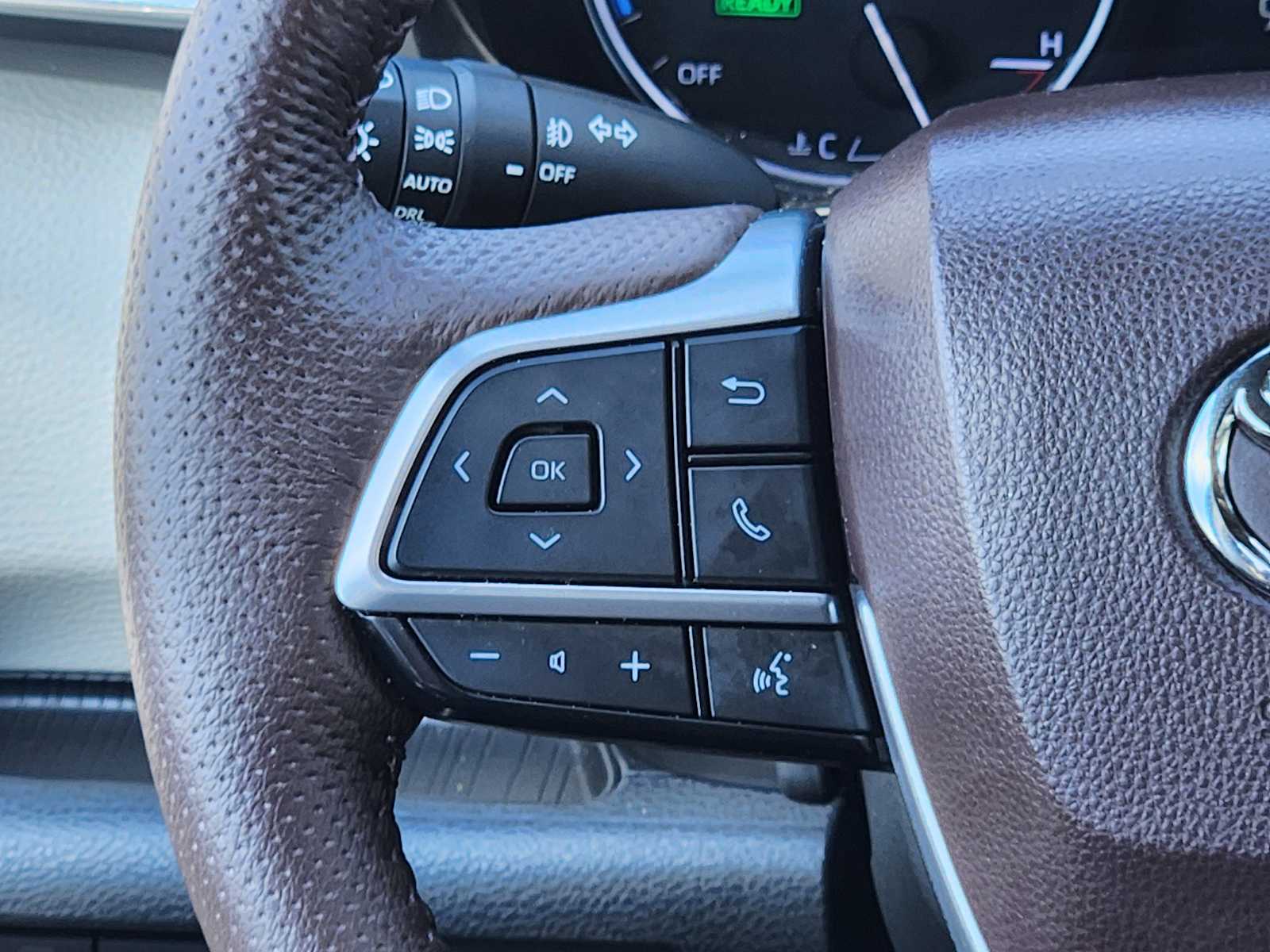 Thumbnail: 2024 Toyota Sienna - 34