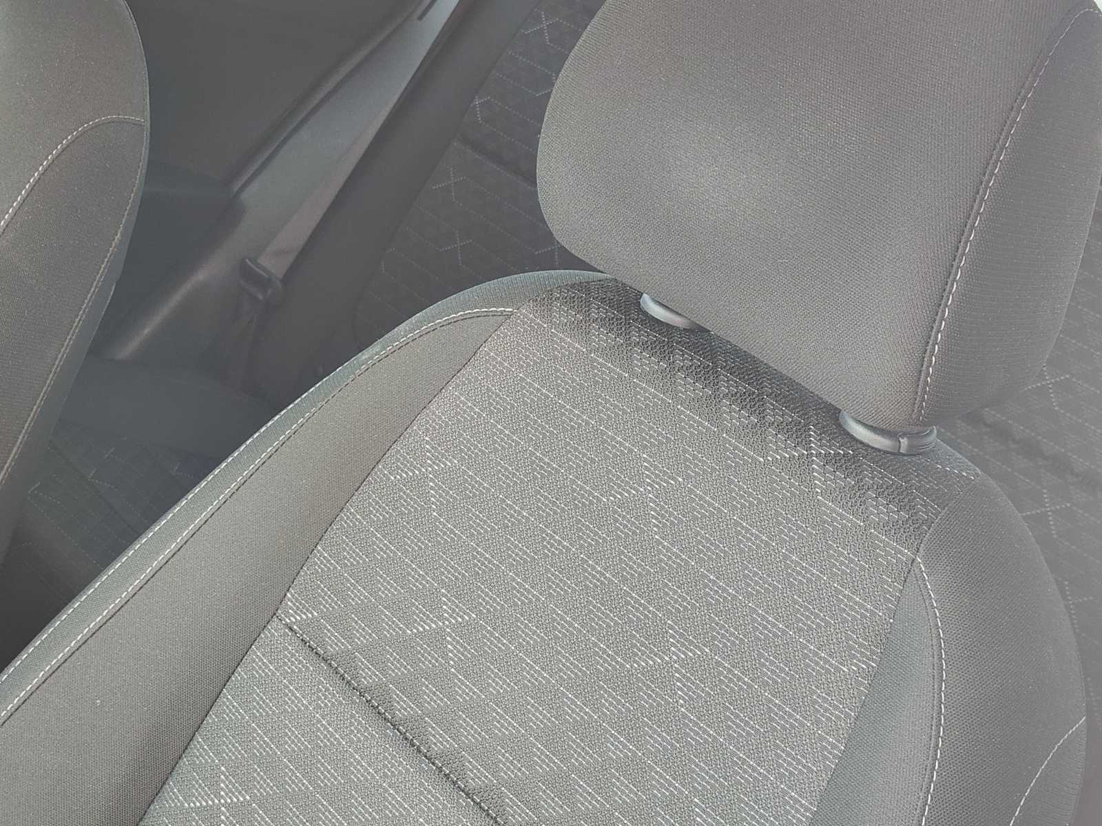 Thumbnail: 2023 Kia Rio - 24