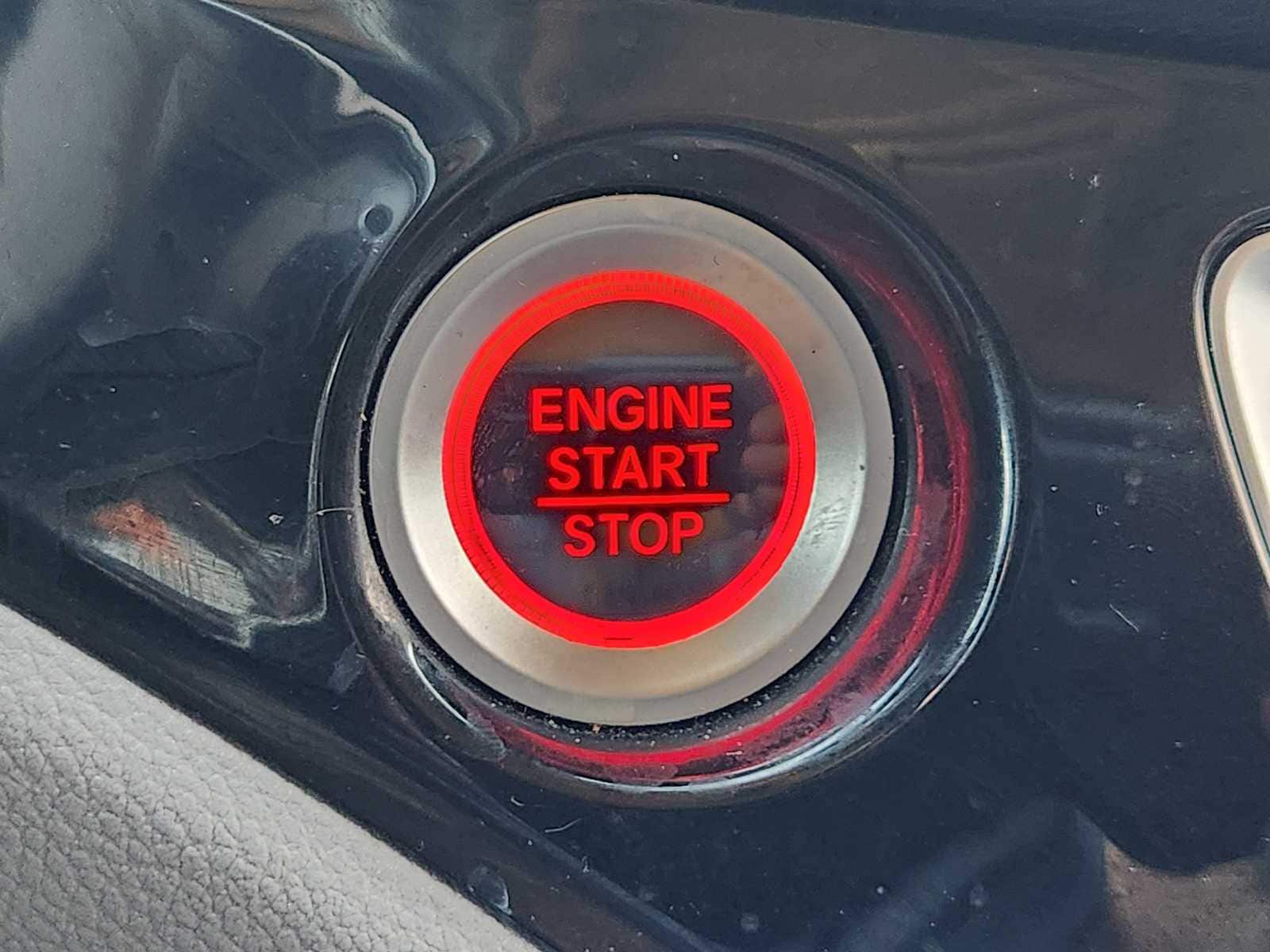 Thumbnail: 2017 Honda Pilot - 29