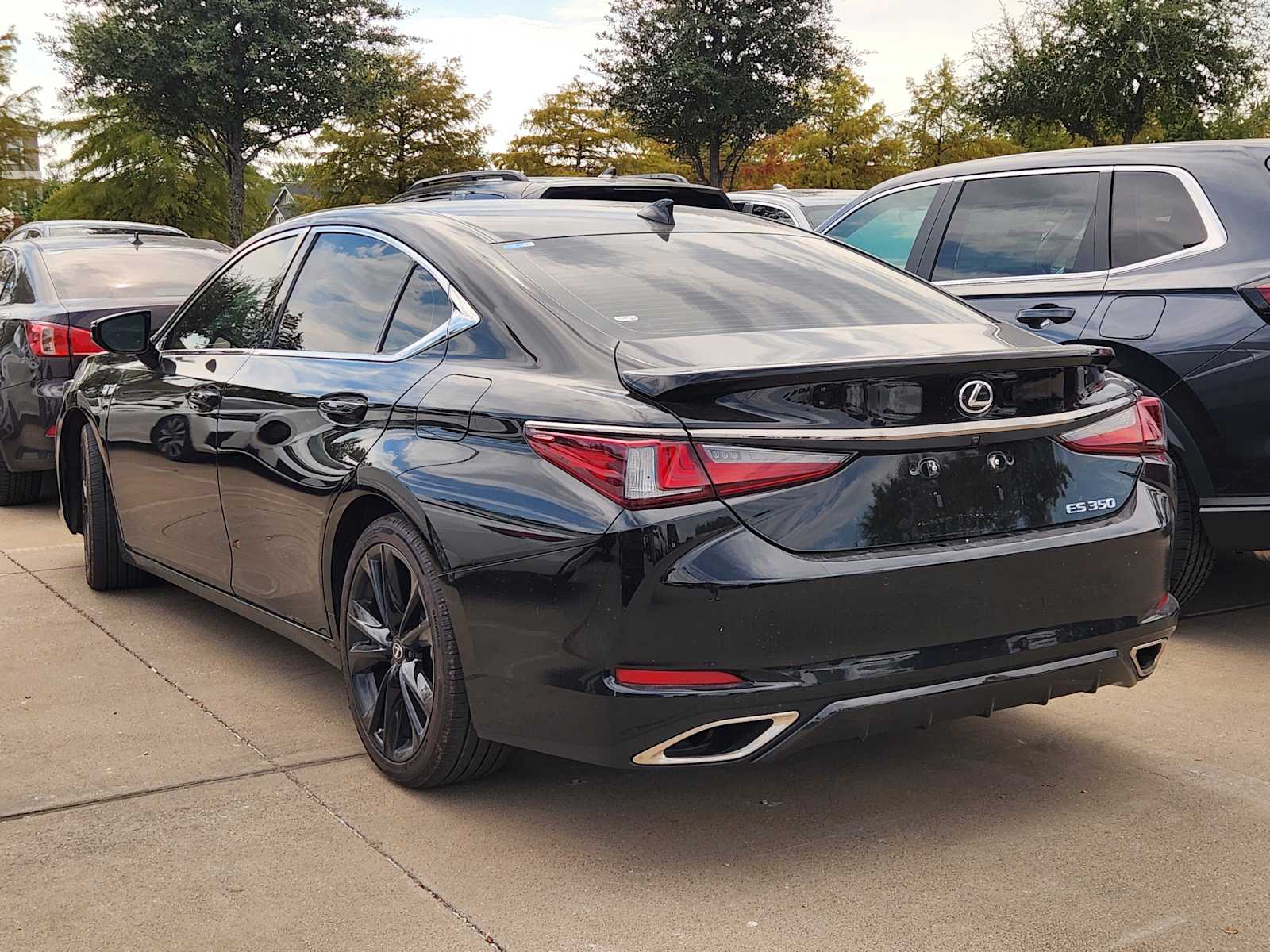 Thumbnail: 2023 Lexus ES - 6
