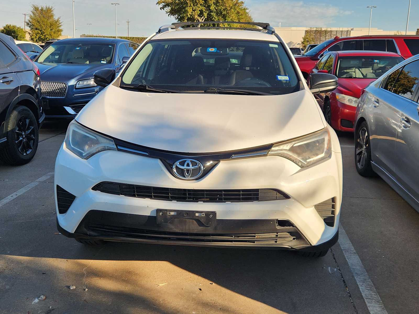 Thumbnail: 2016 Toyota RAV4 - 2