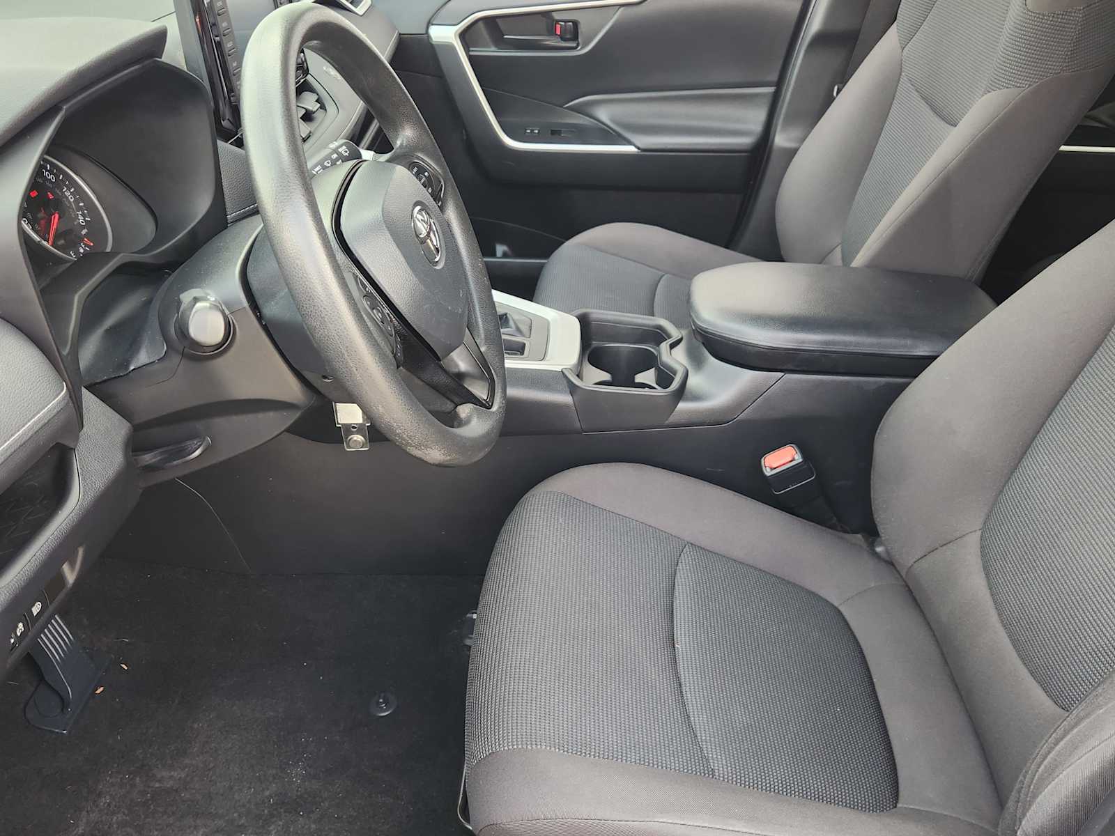 Thumbnail: 2021 Toyota RAV4 - 11