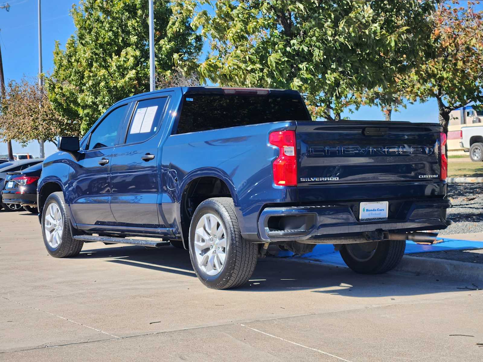 2020 Chevrolet Silverado 1500 Custom photo 4