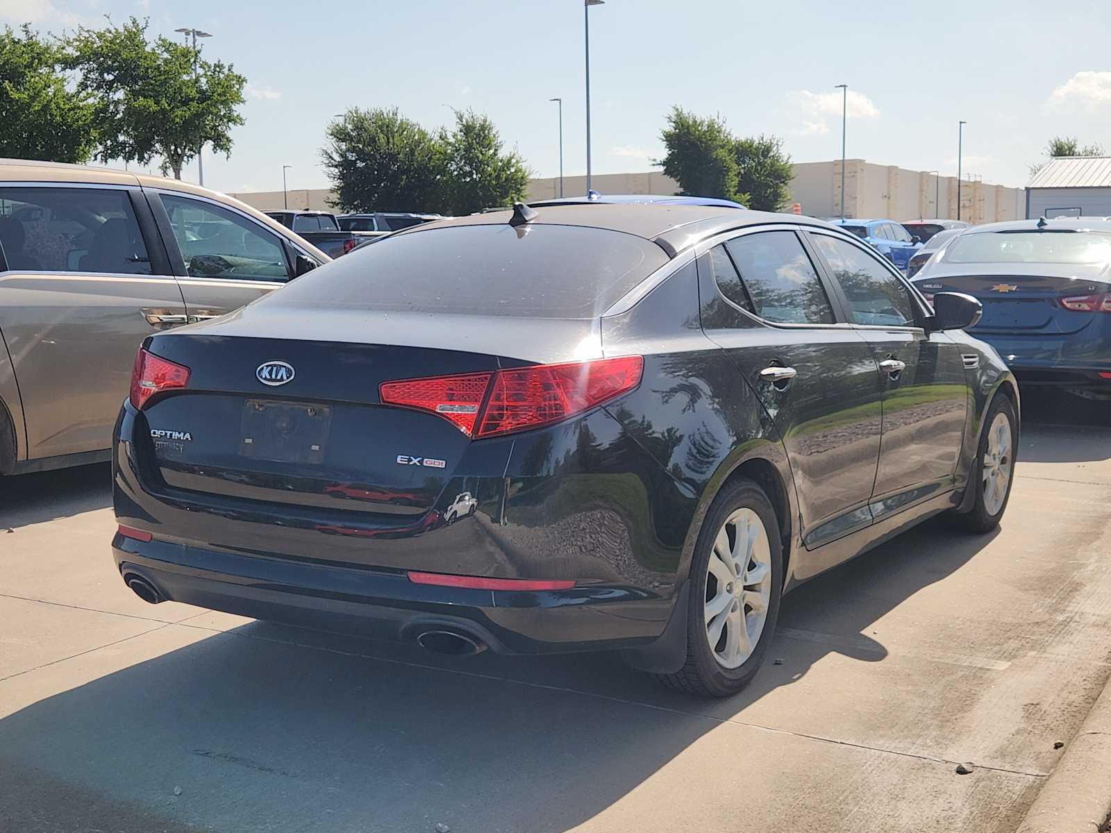 Thumbnail: 2012 Kia Optima - 4