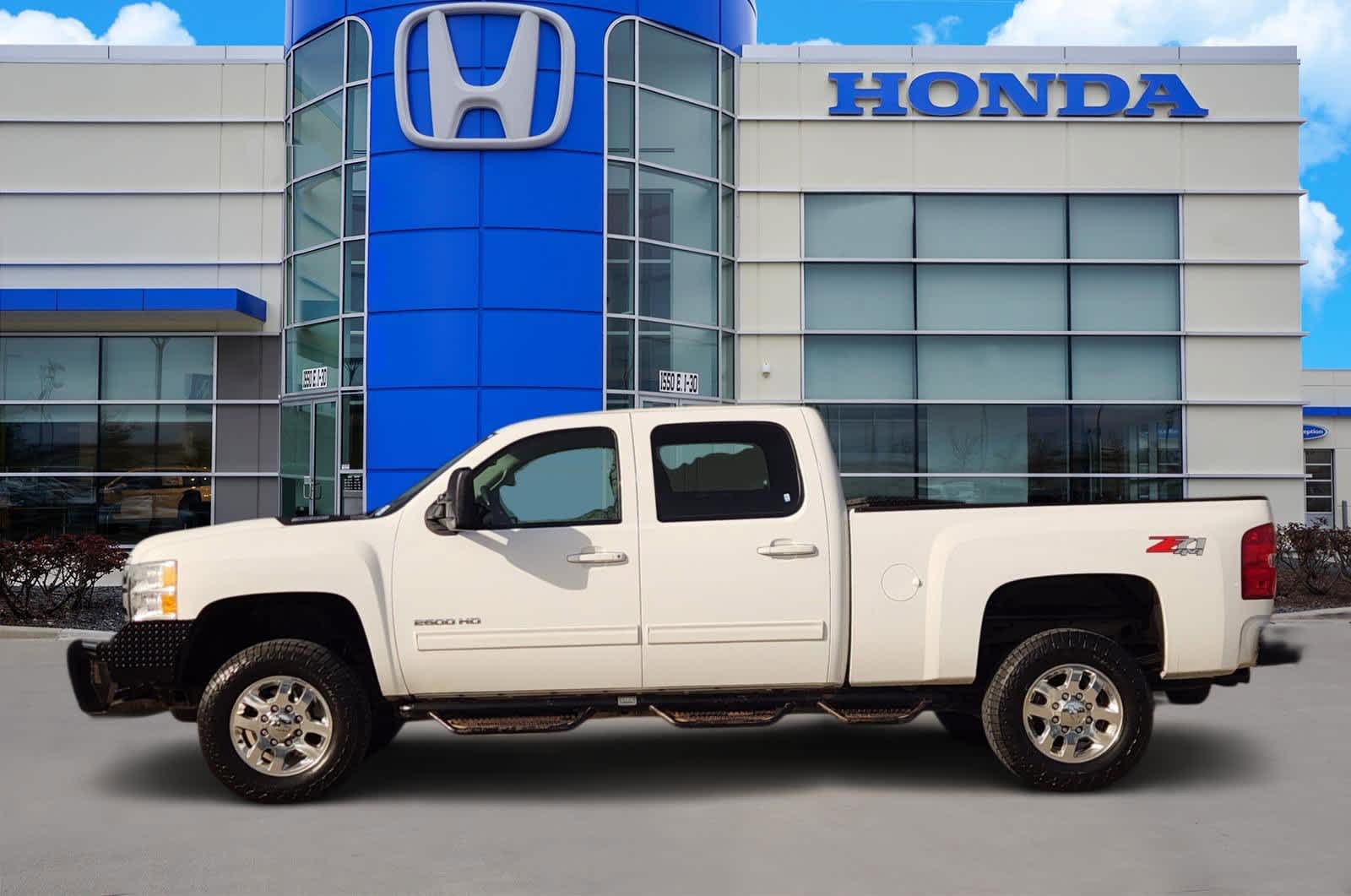 Thumbnail: 2013 Chevrolet Silverado 2500 - 3