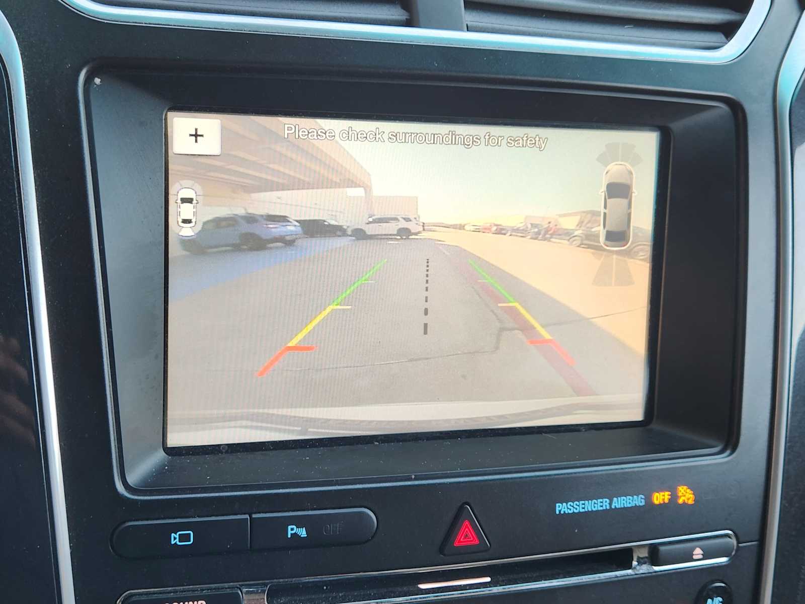 Thumbnail: 2017 Ford Explorer - 24