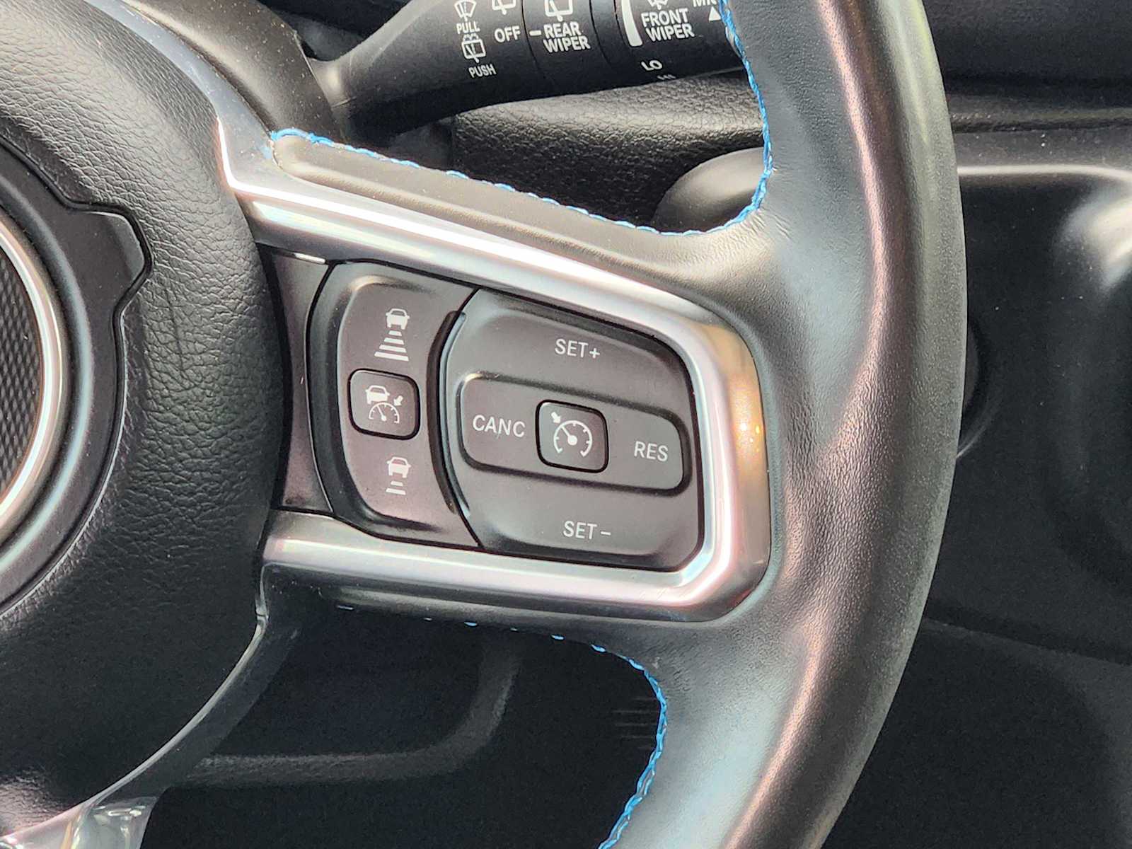 Thumbnail: 2022 Jeep Wrangler - 32