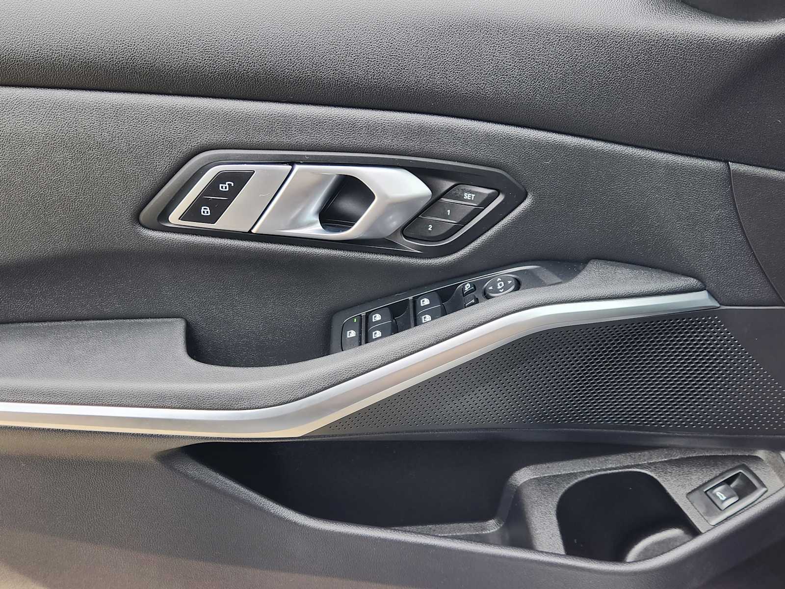 Thumbnail: 2020 BMW 3 Series - 28