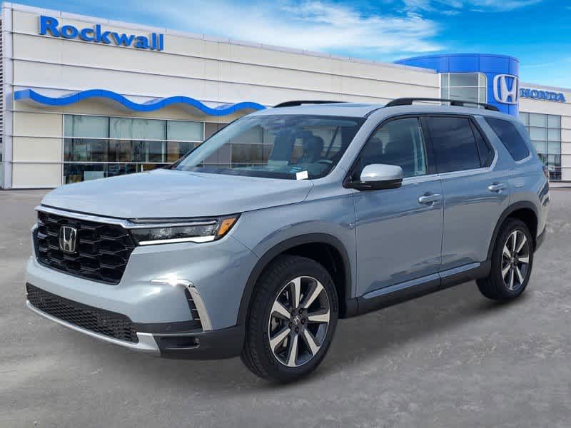 2025 Honda Pilot Touring's photo