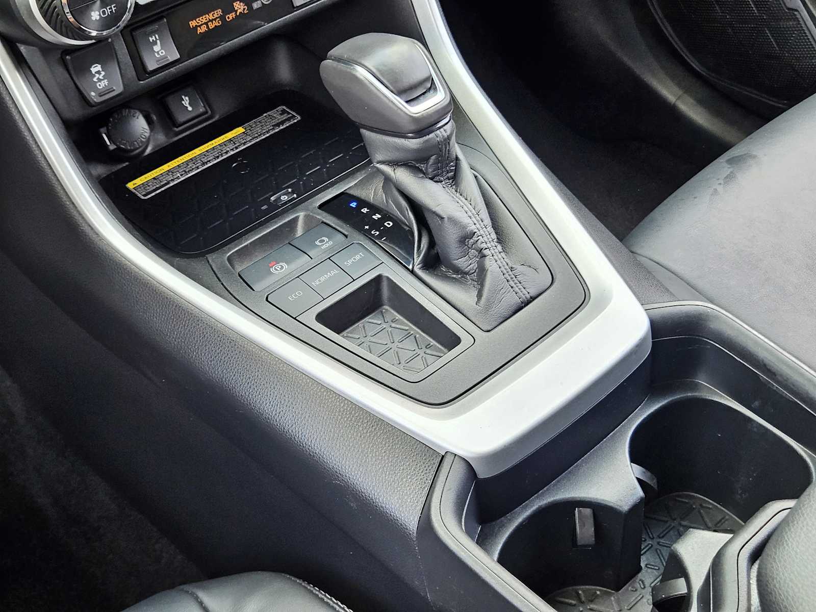 Thumbnail: 2021 Toyota RAV4 - 18