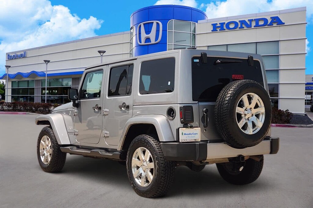 Used 2016 Jeep Wrangler JK Unlimited Sahara 4x4 SUV